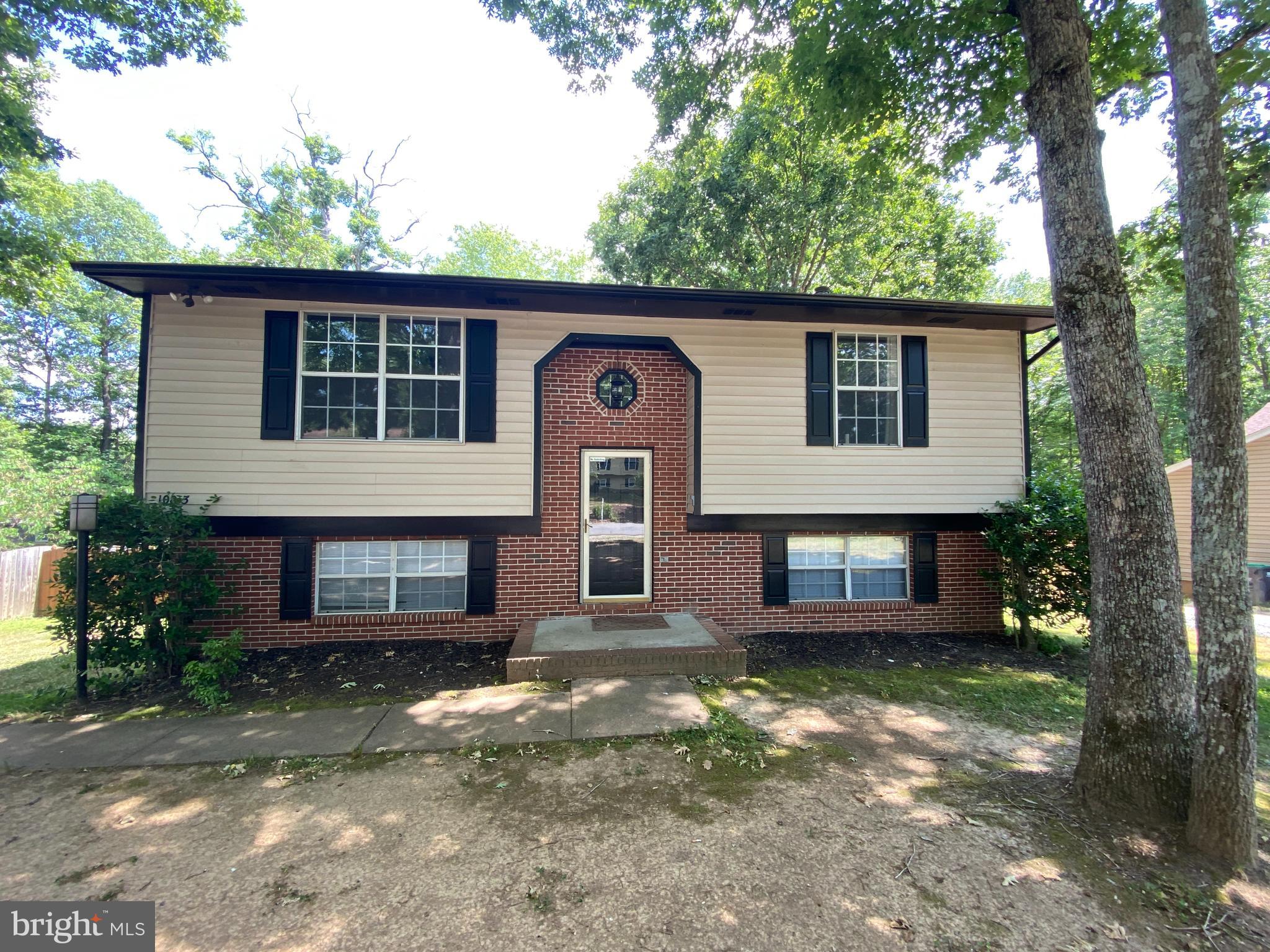 HOLLEYBROOKE/COBBLESTONE - Residential Lease