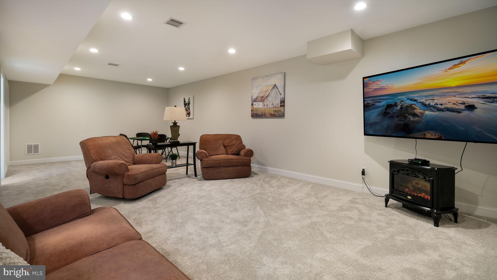 PATRIOT VILLAGE - Residential