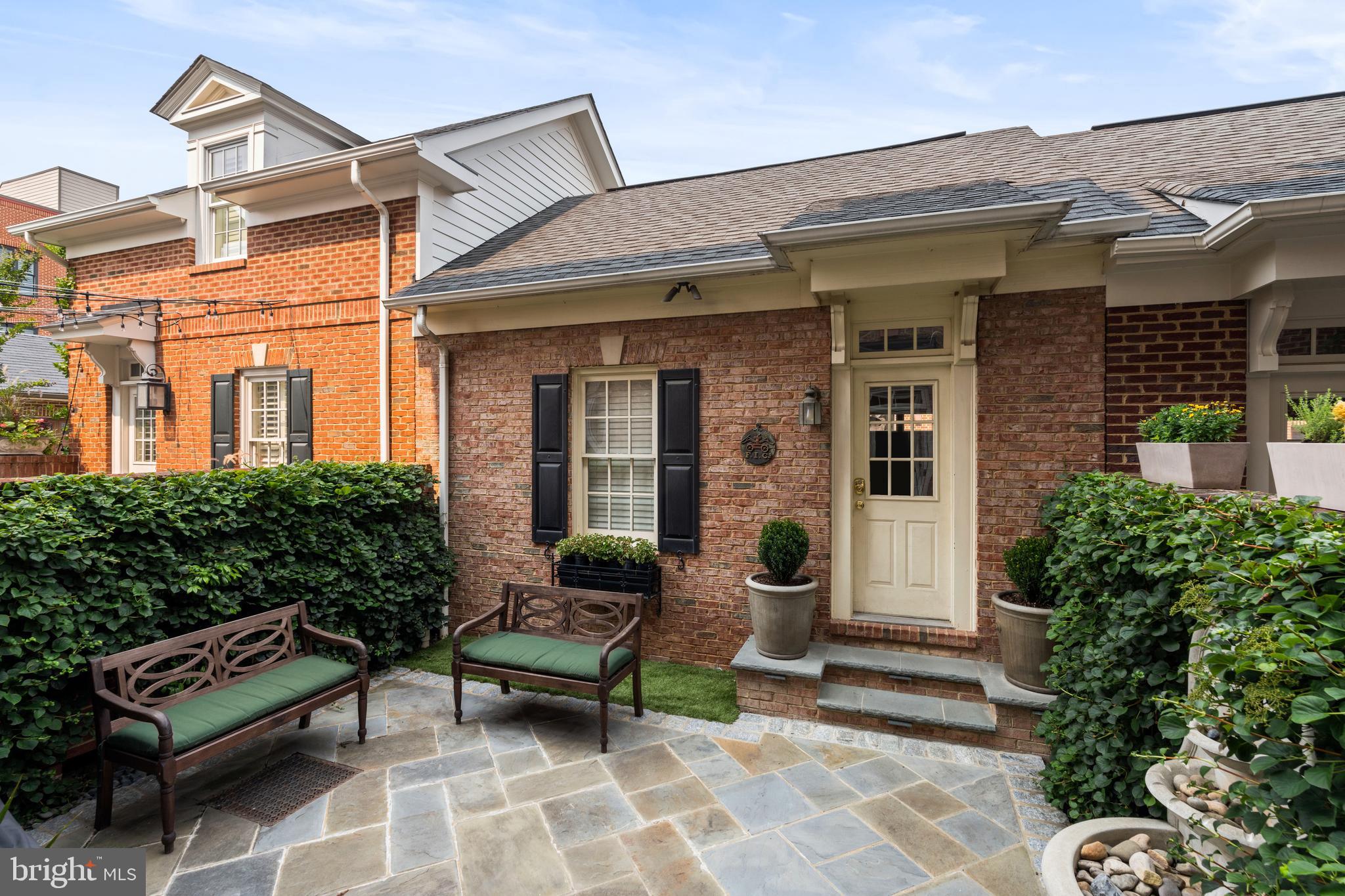 GARRETS MILL - Residential