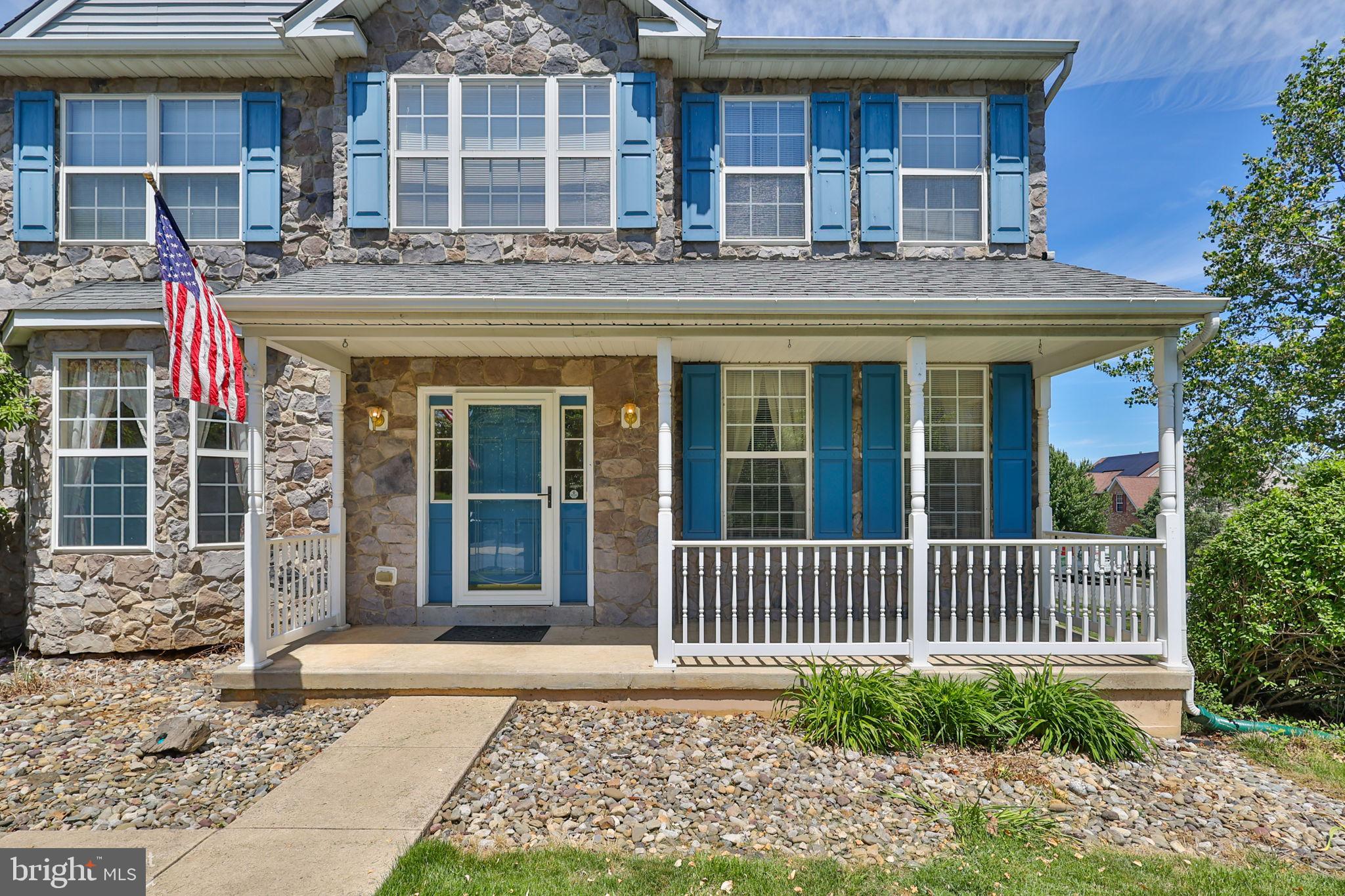 13 WINDRIFT COURT