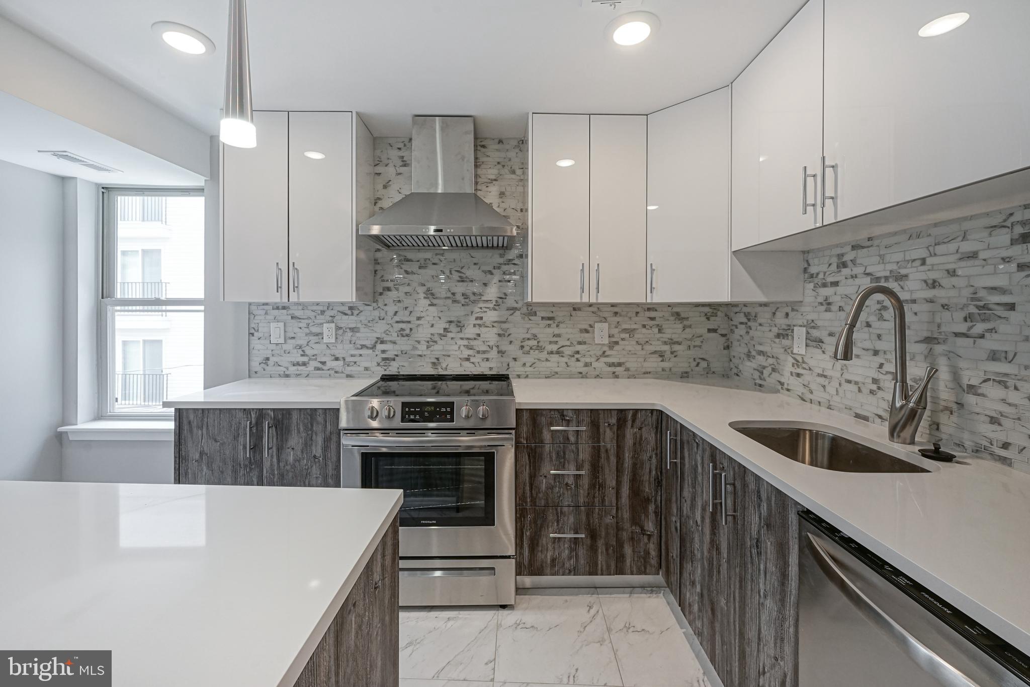 FRANCISVILLE - Residential Lease