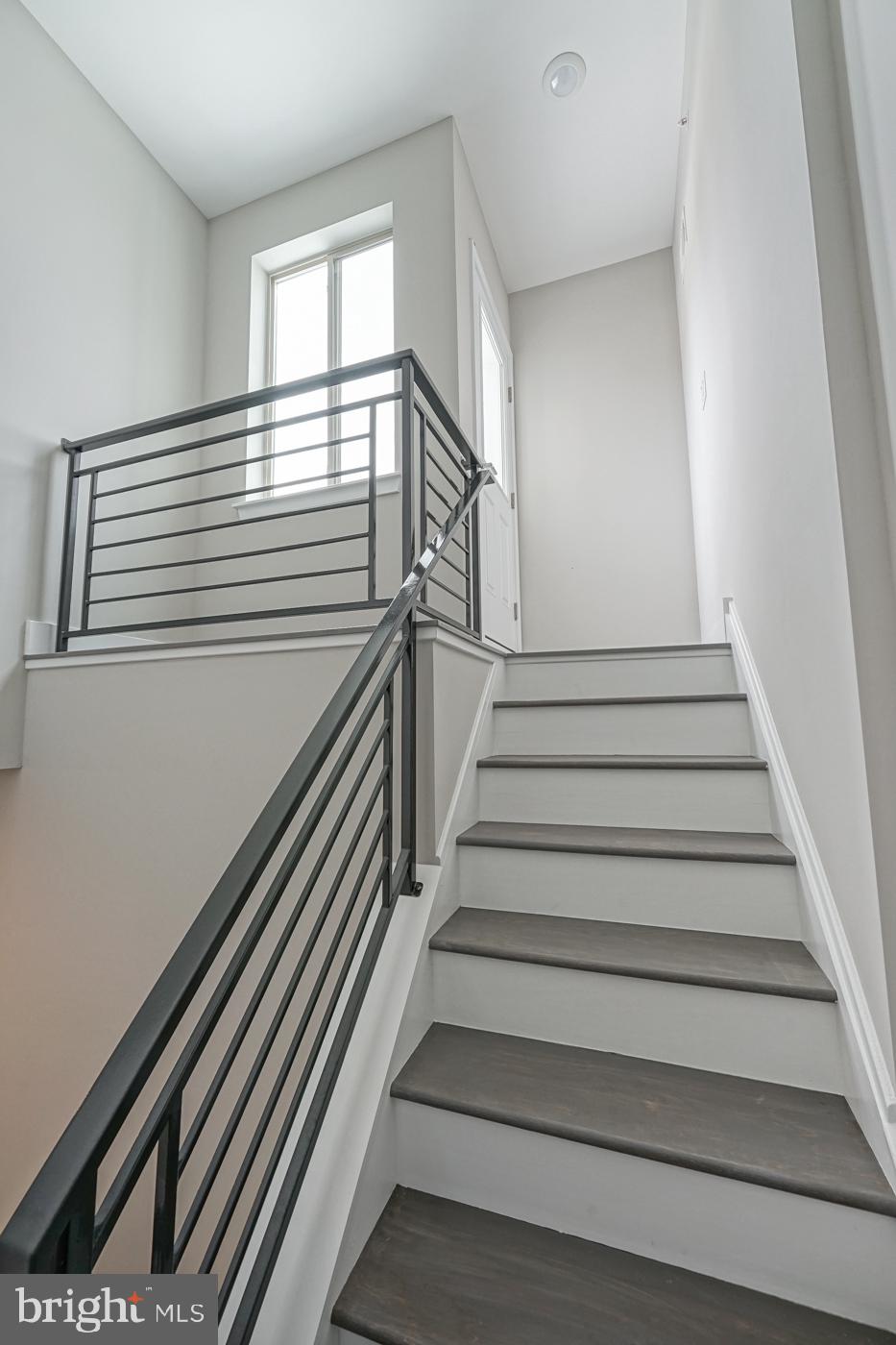 FRANCISVILLE - Residential Lease