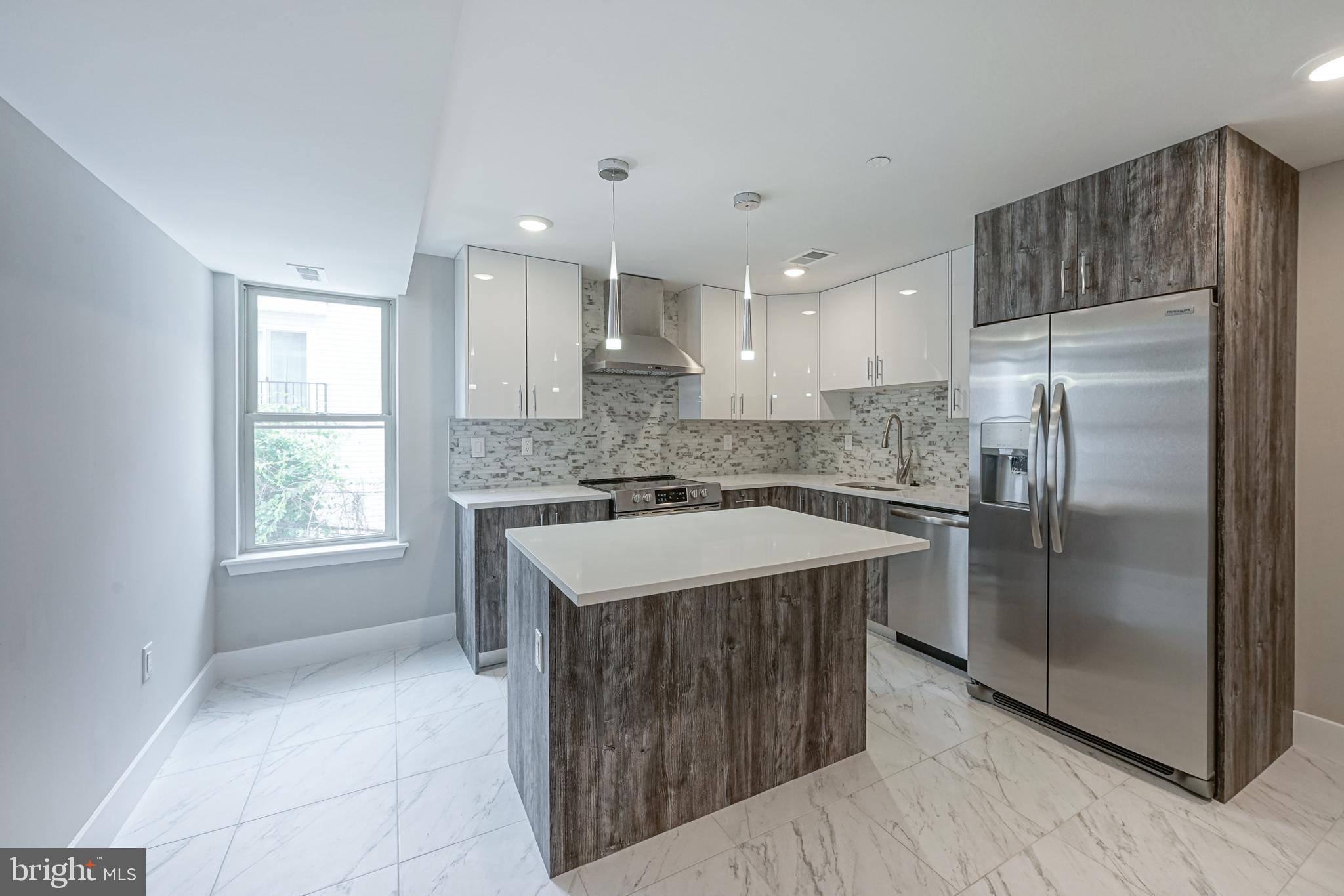 FRANCISVILLE - Residential Lease