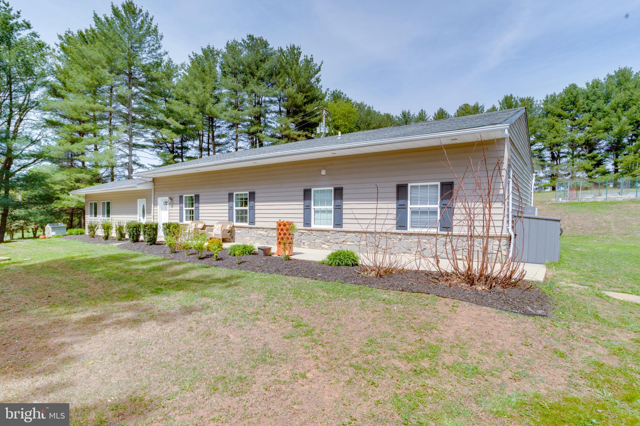 602 CASCADE VIEW COURT