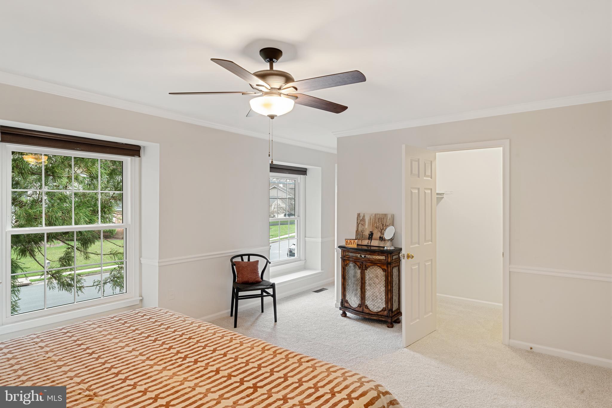 ROLLING HILLS - Residential