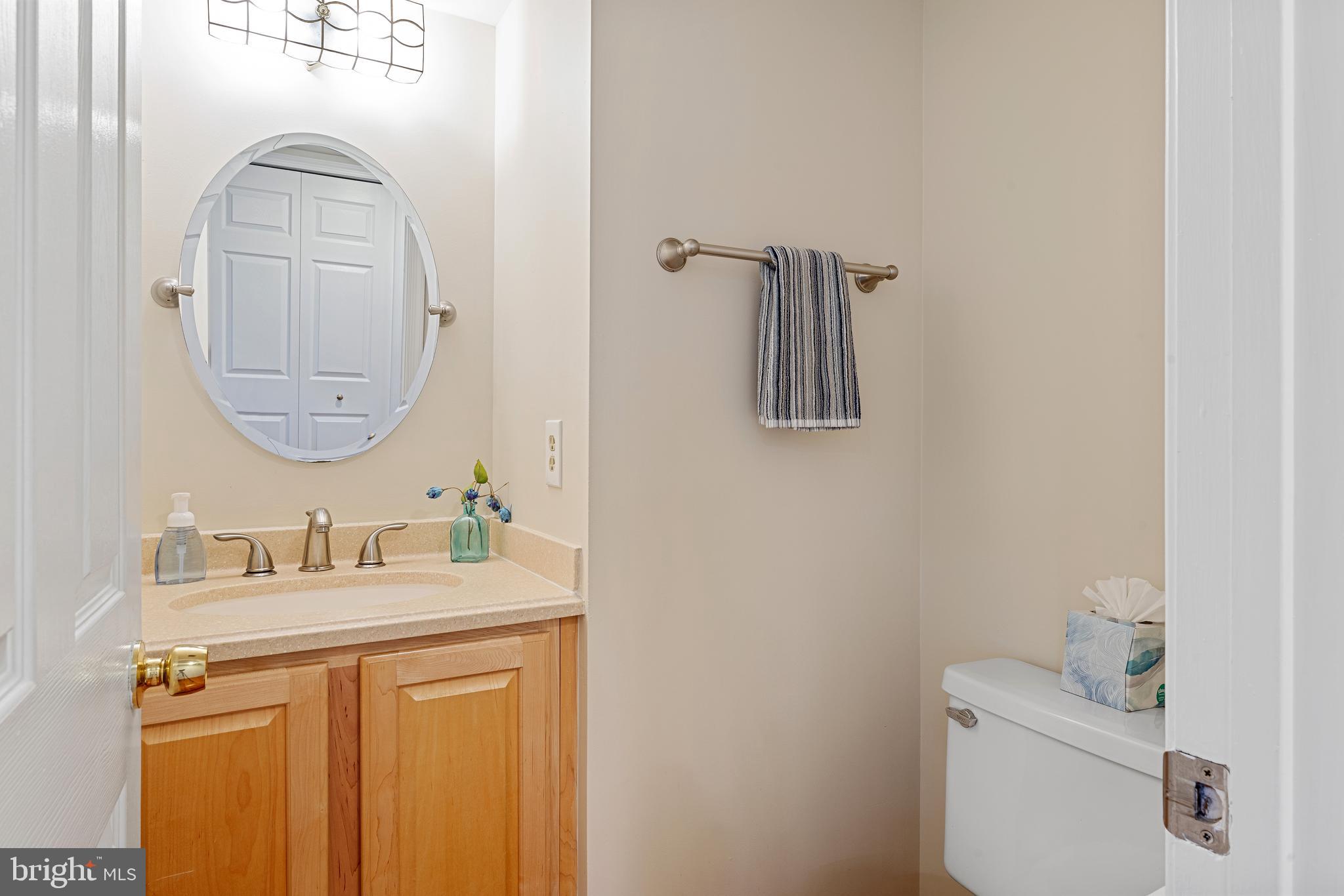 ROLLING HILLS - Residential