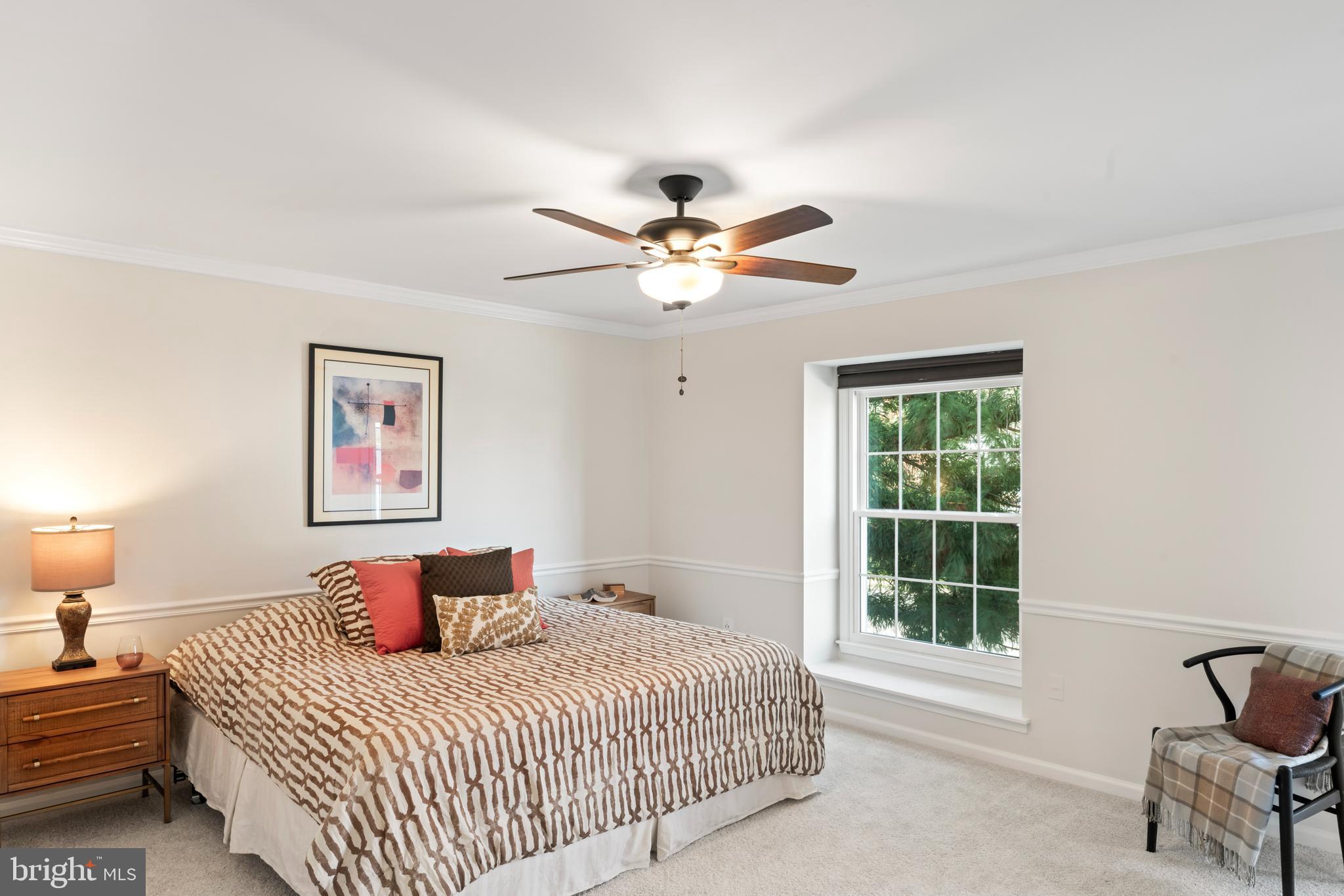 ROLLING HILLS - Residential