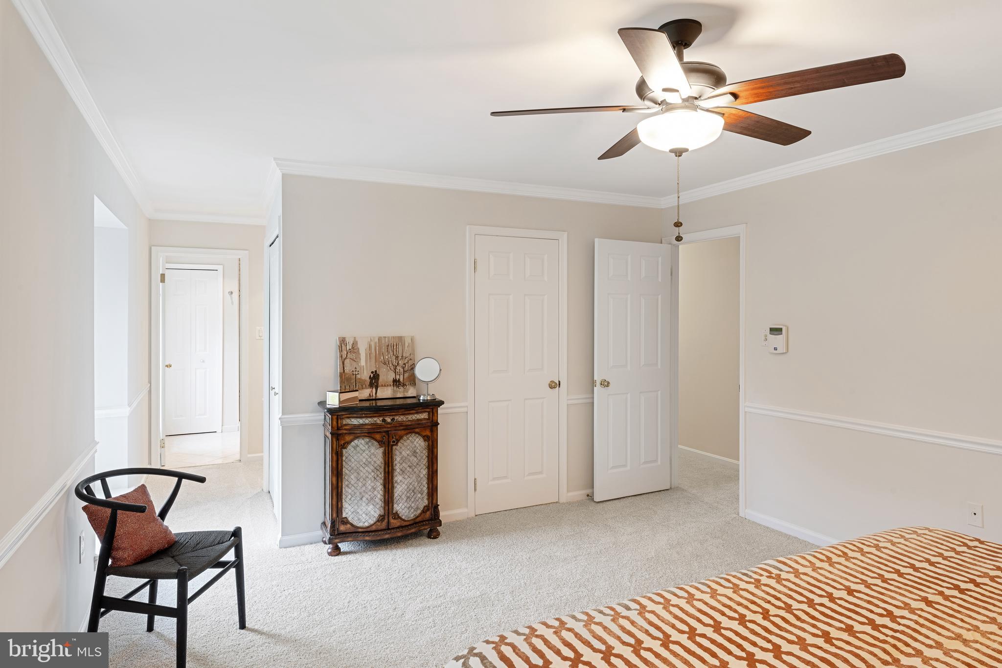 ROLLING HILLS - Residential