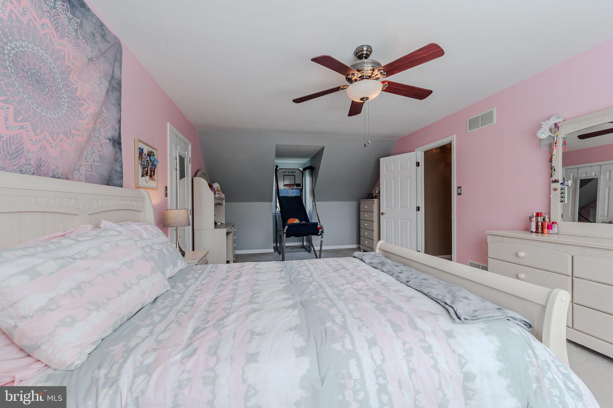 STONEGATE - Residential