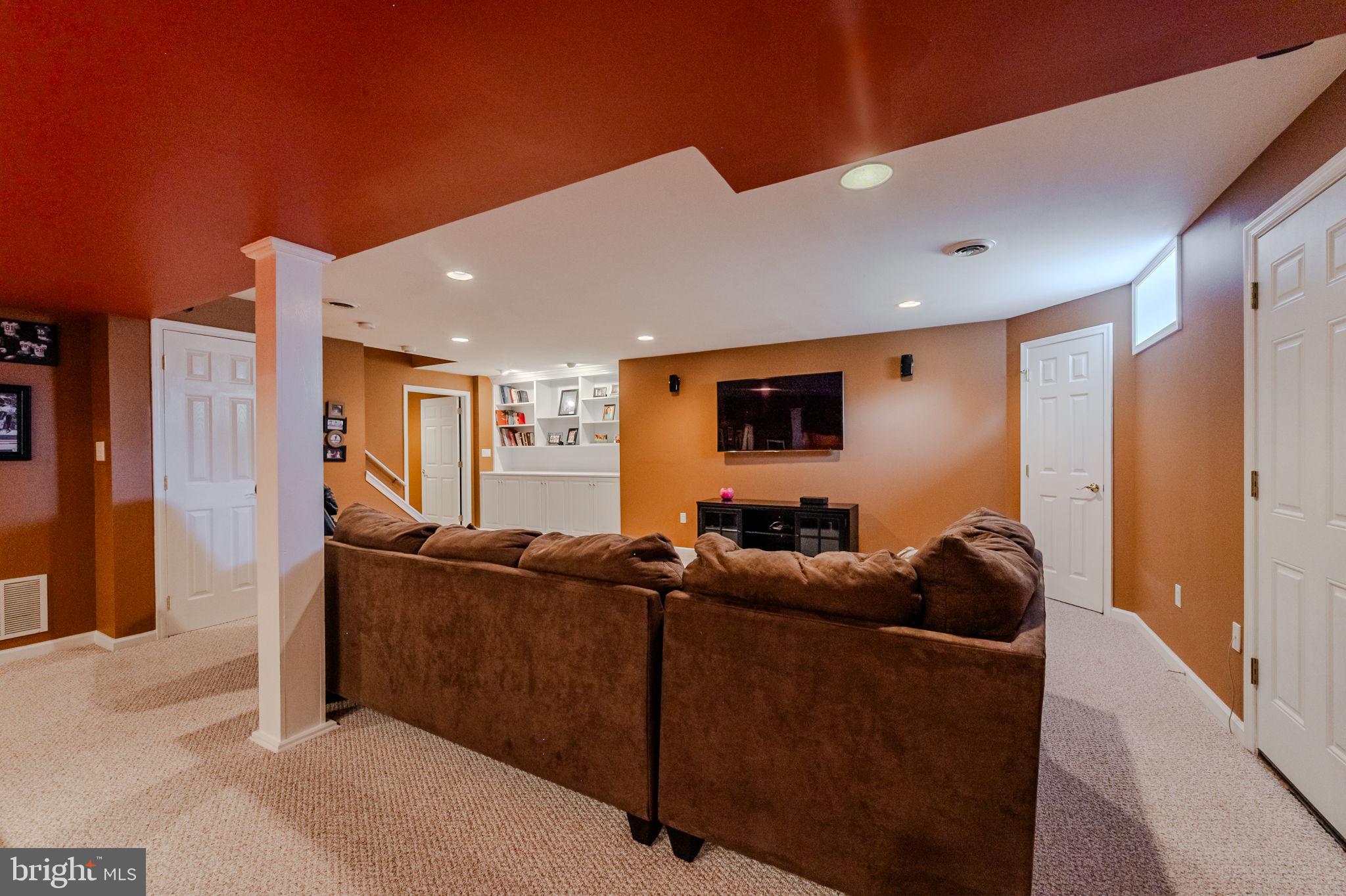 STONEGATE - Residential