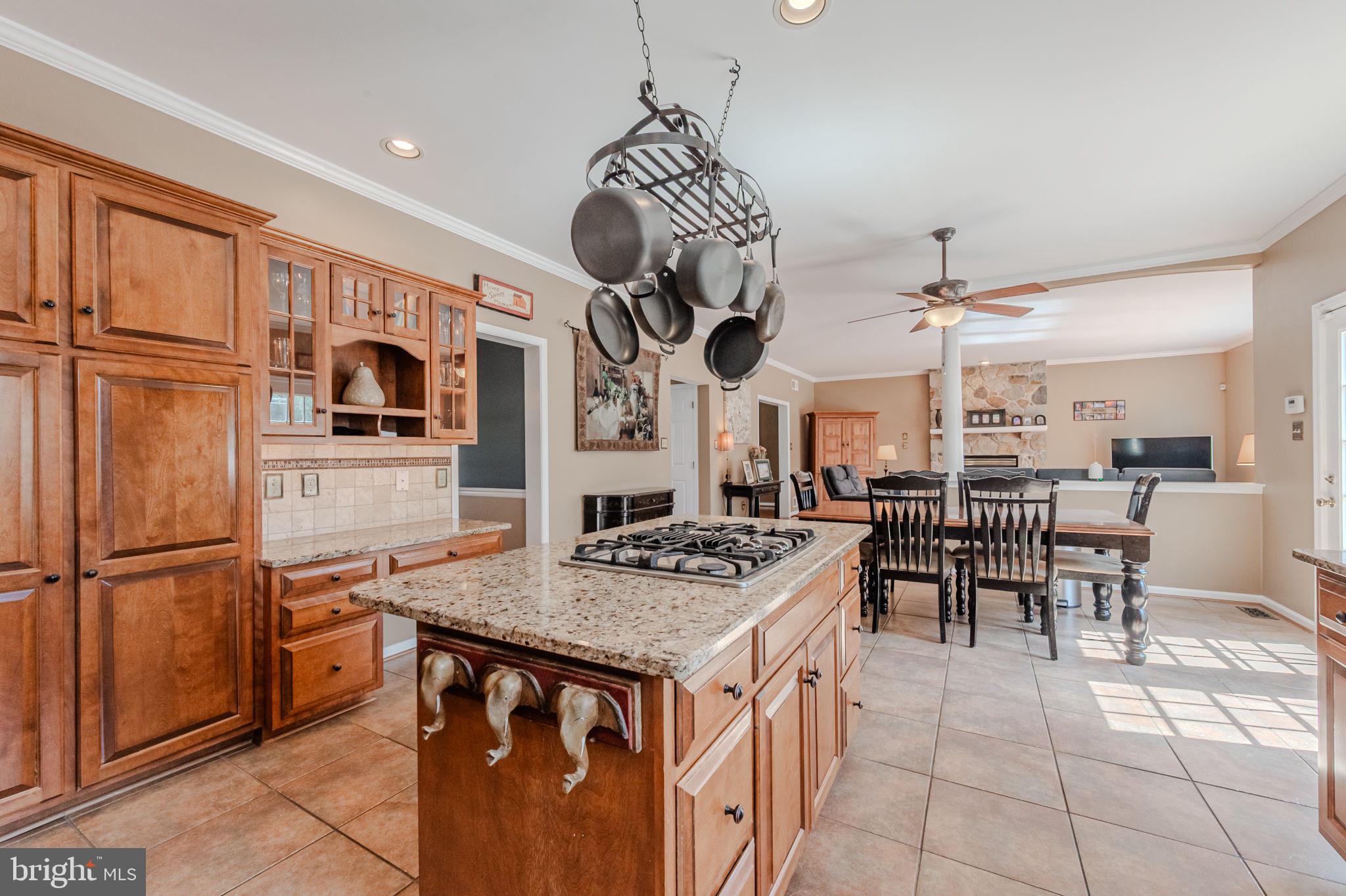 STONEGATE - Residential