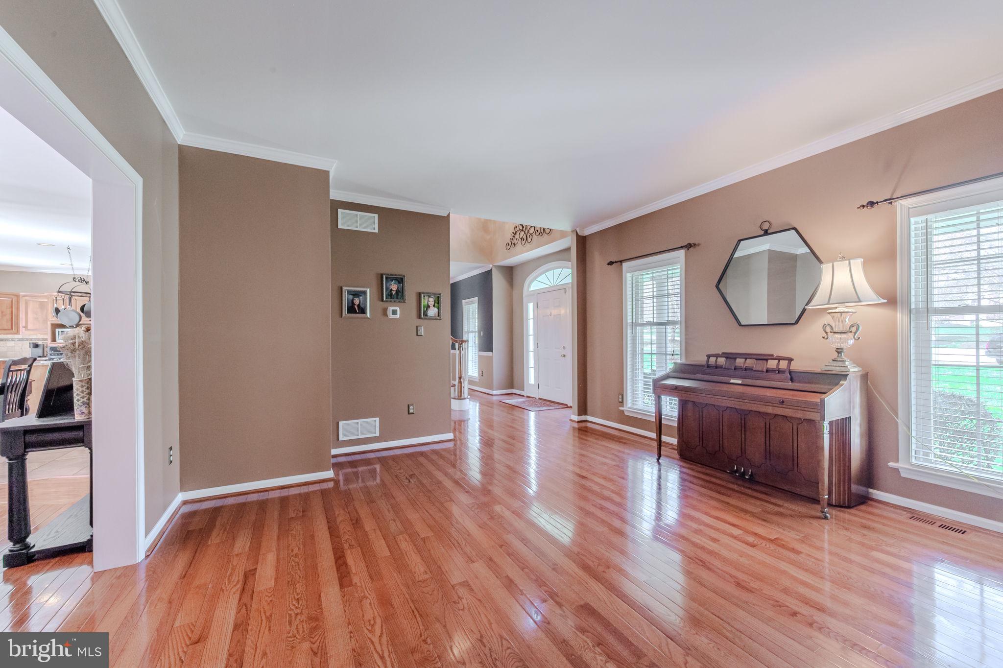 STONEGATE - Residential