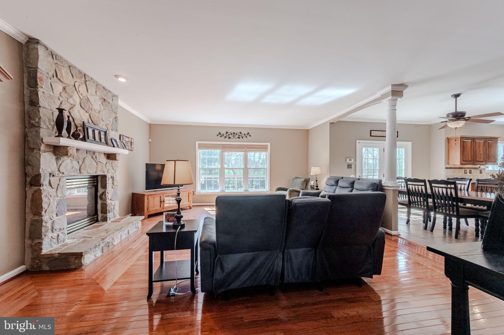 STONEGATE - Residential