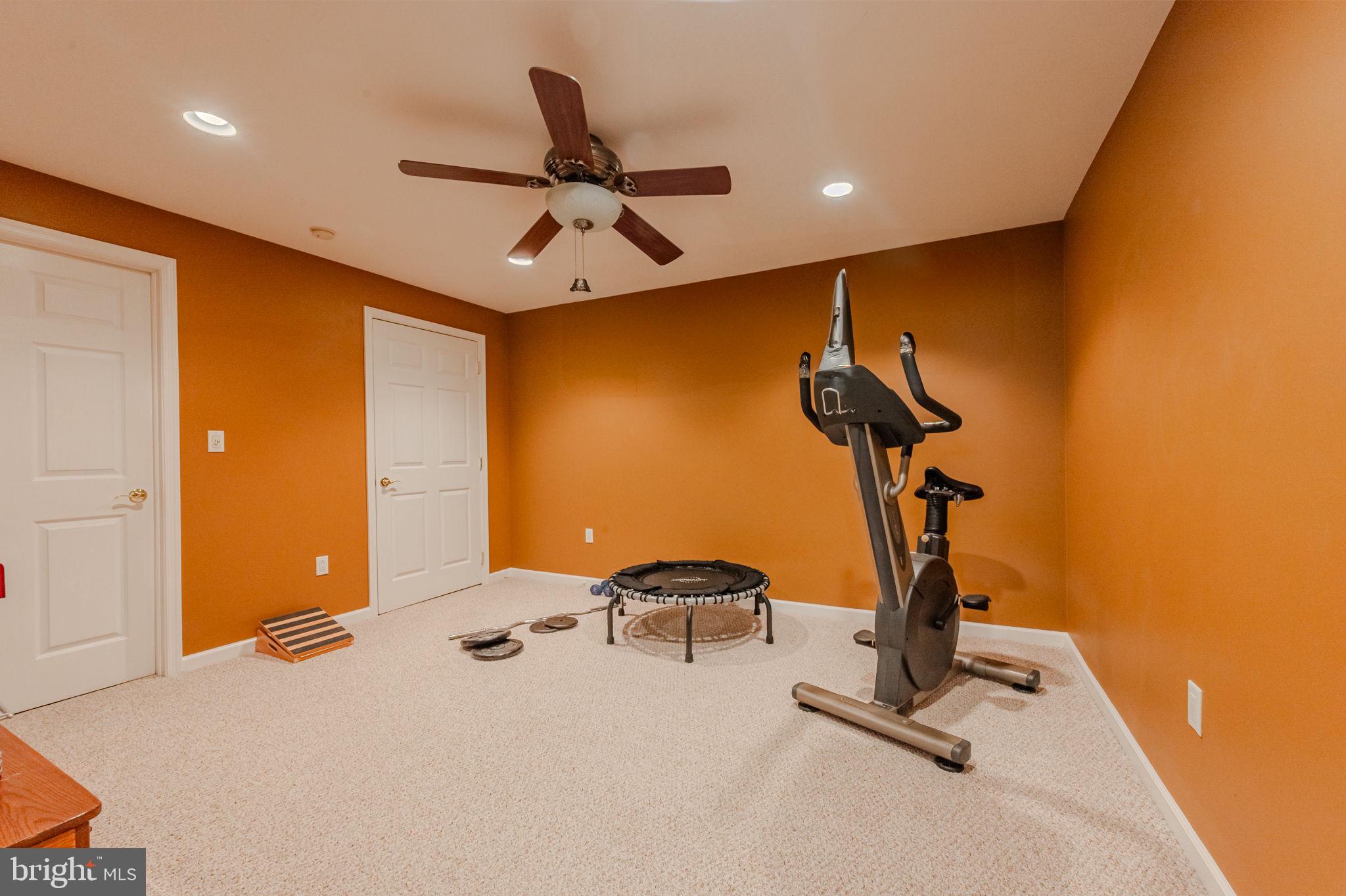 STONEGATE - Residential