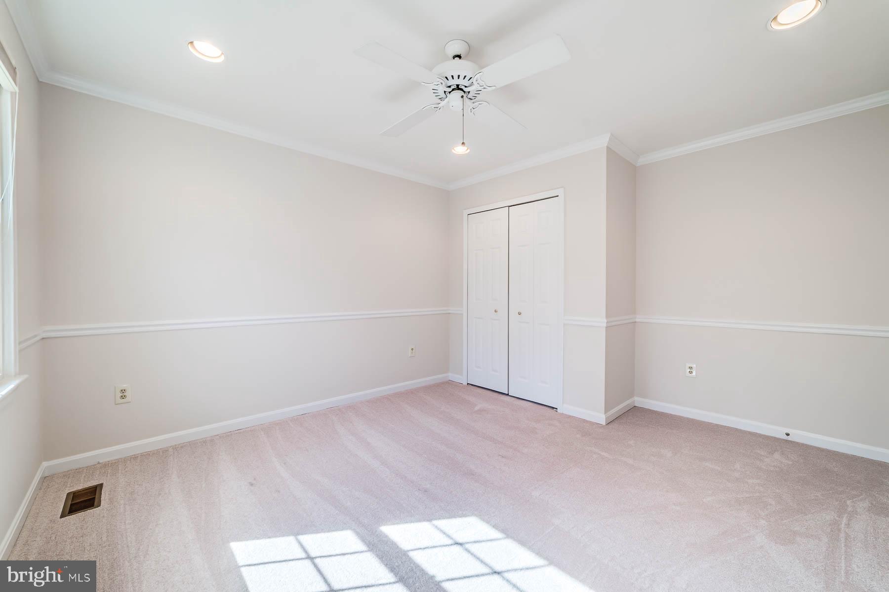 HUNTER VILLAGE - Residential