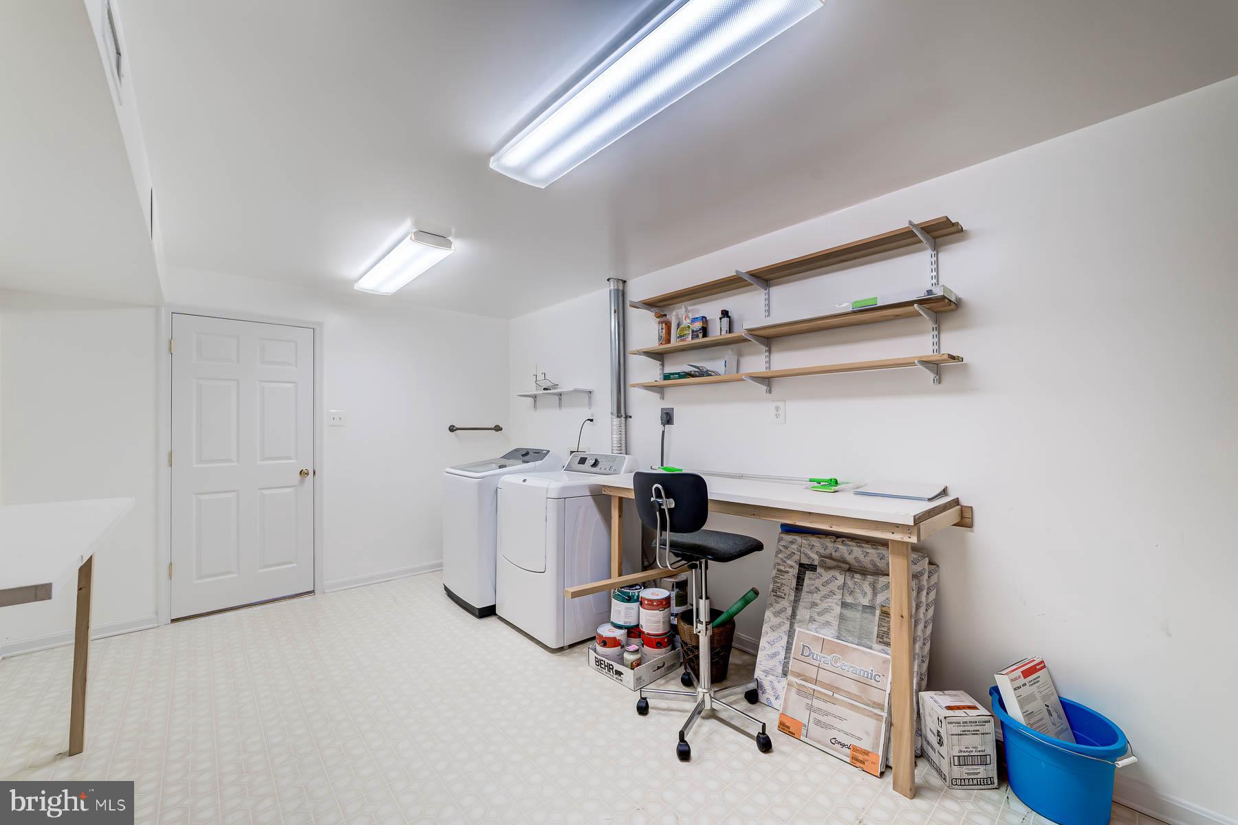 HUNTER VILLAGE - Residential