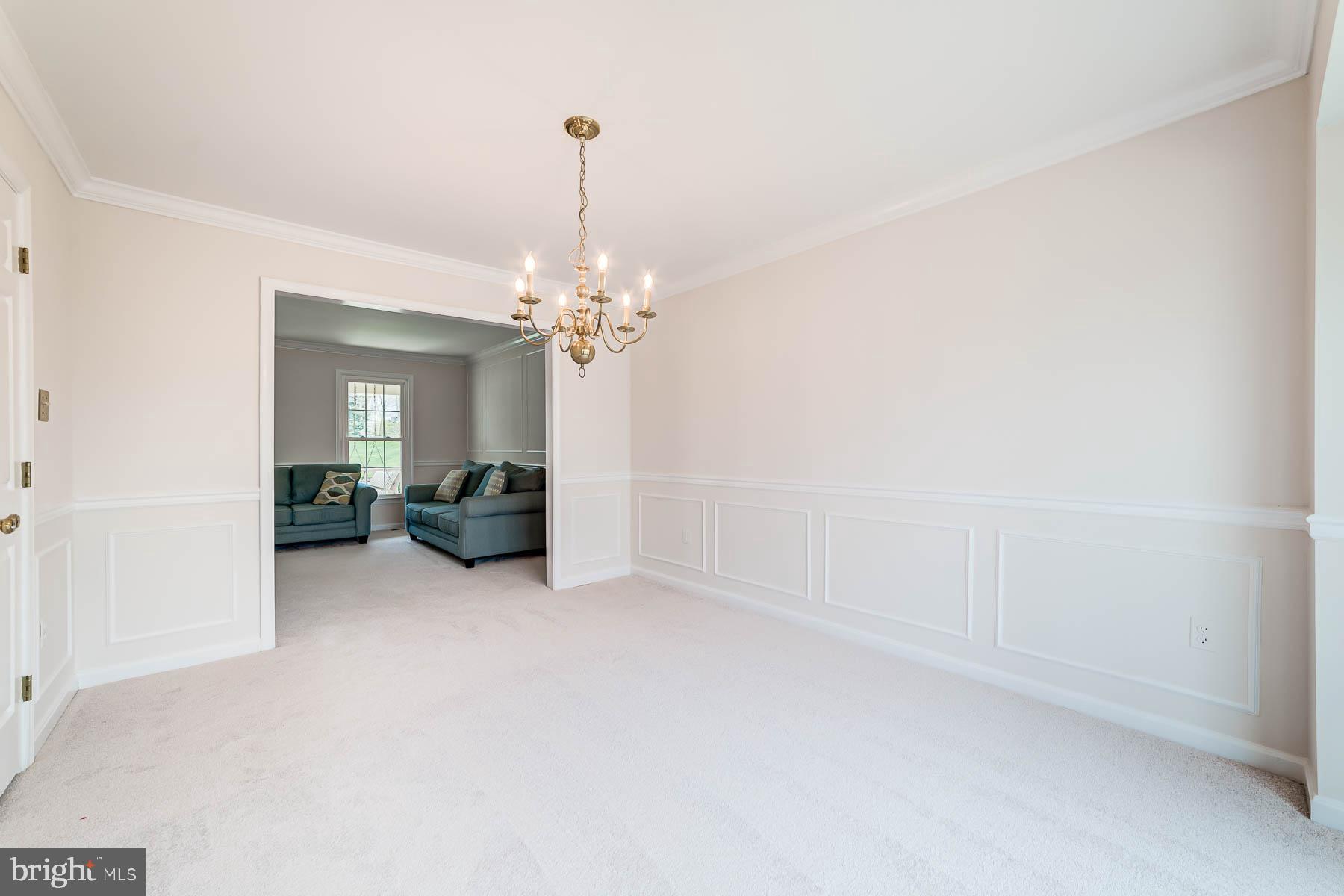 HUNTER VILLAGE - Residential