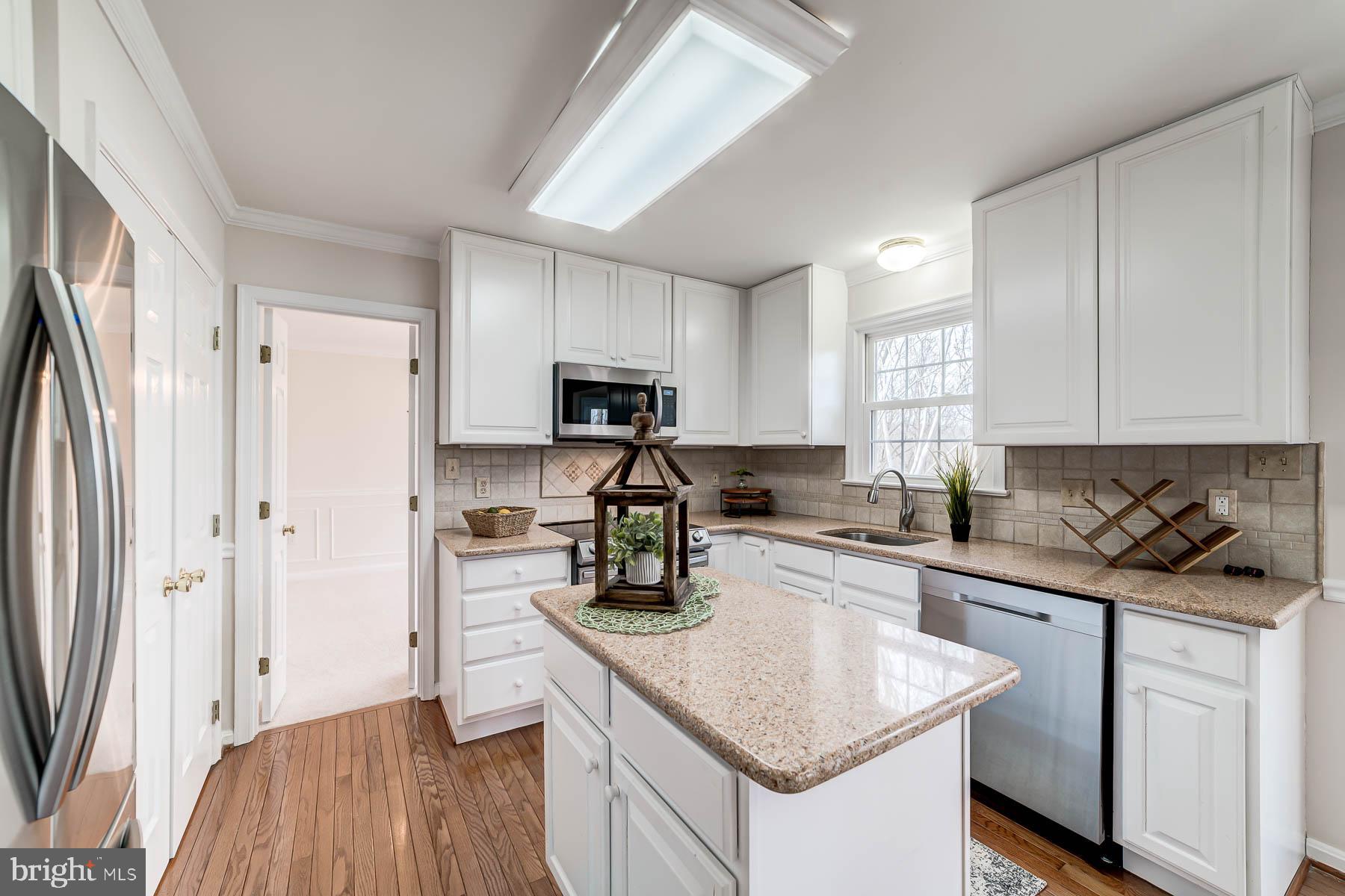 HUNTER VILLAGE - Residential