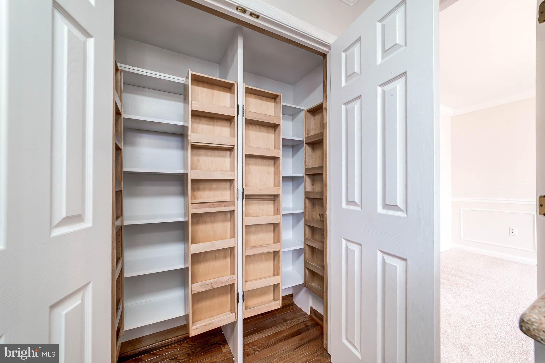 HUNTER VILLAGE - Residential