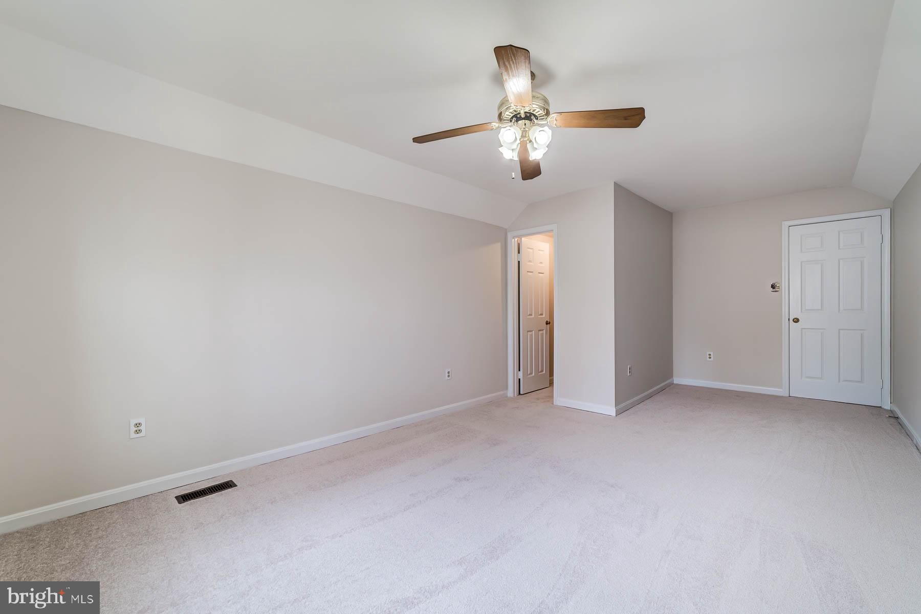 HUNTER VILLAGE - Residential