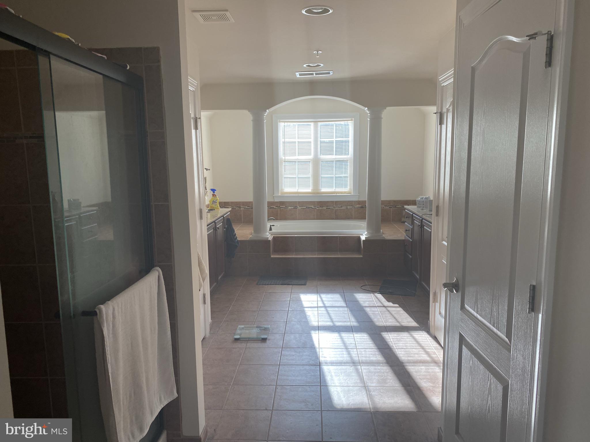 MERIWETHER FARM - Residential