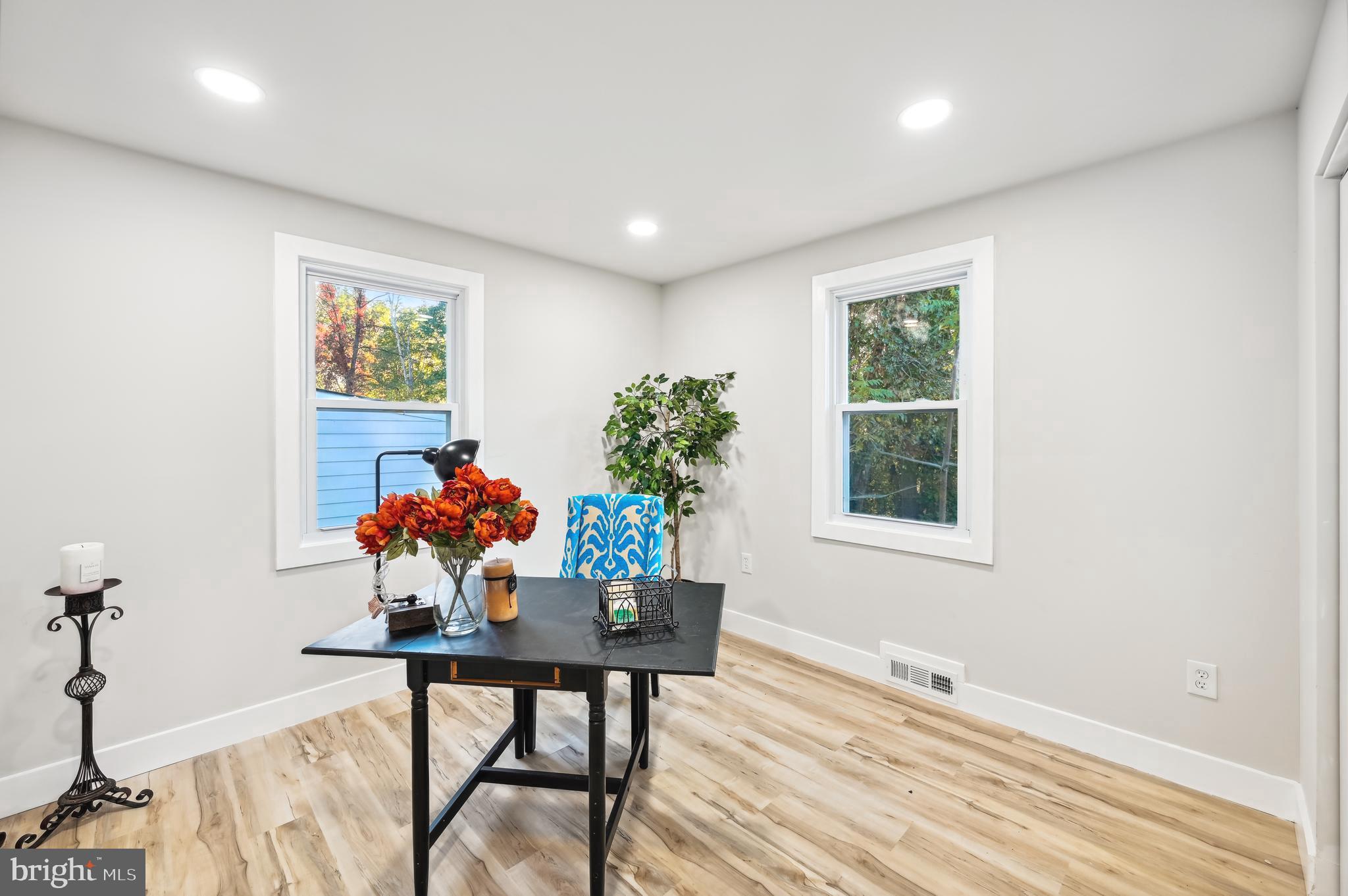 WILLIAM BORGMANN - Residential