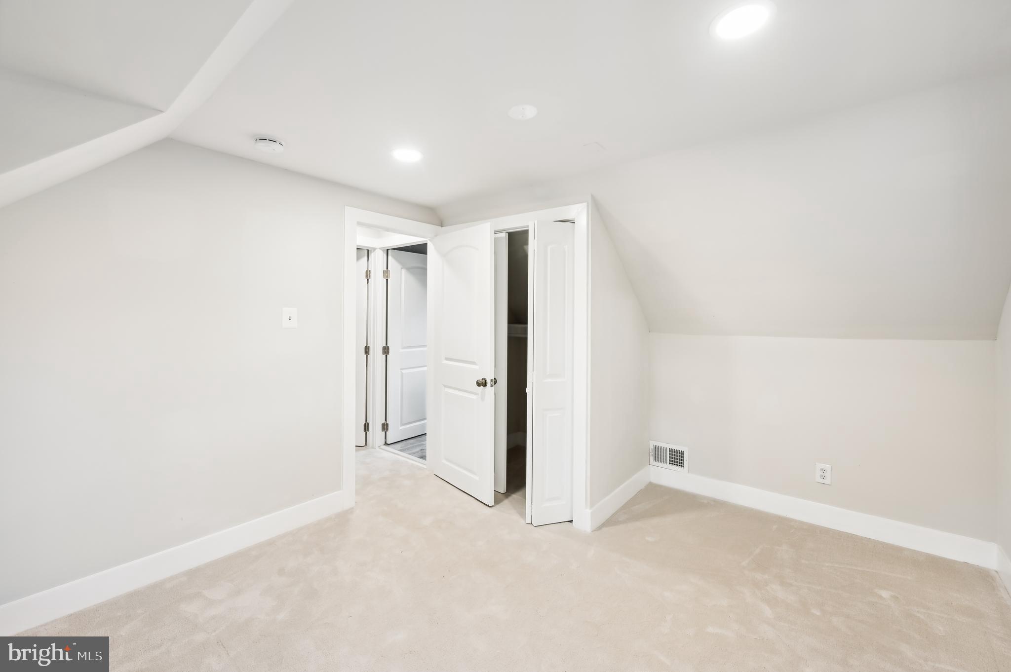 WILLIAM BORGMANN - Residential