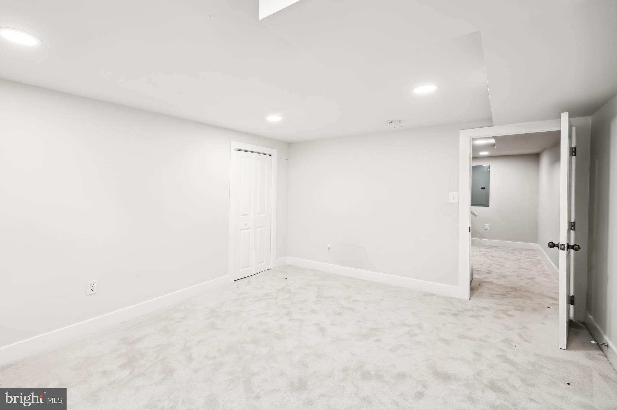 WILLIAM BORGMANN - Residential