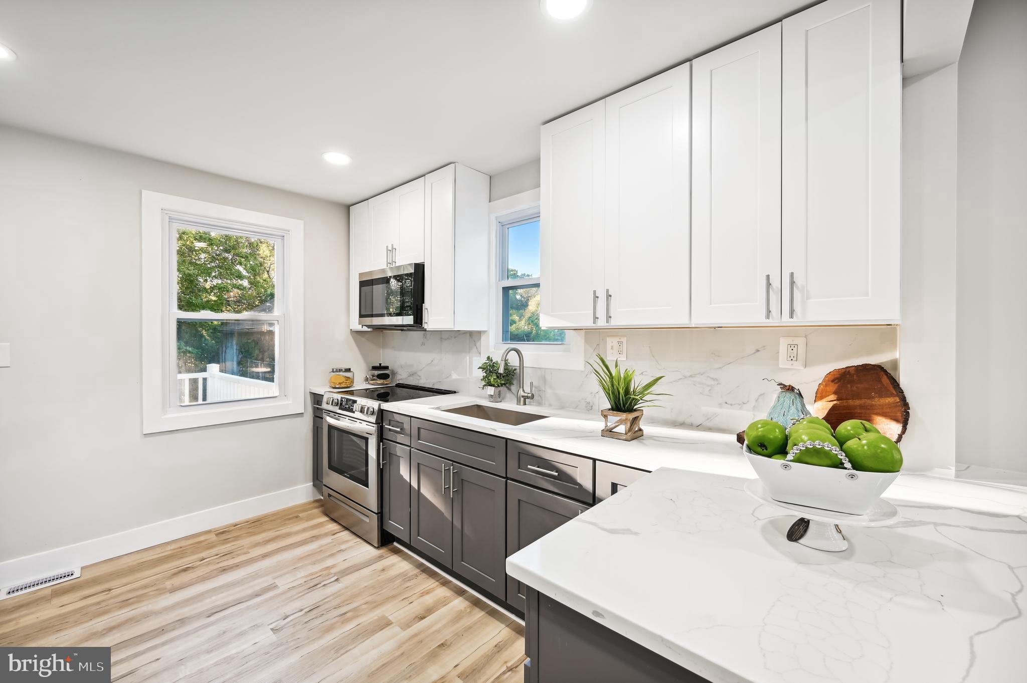 WILLIAM BORGMANN - Residential