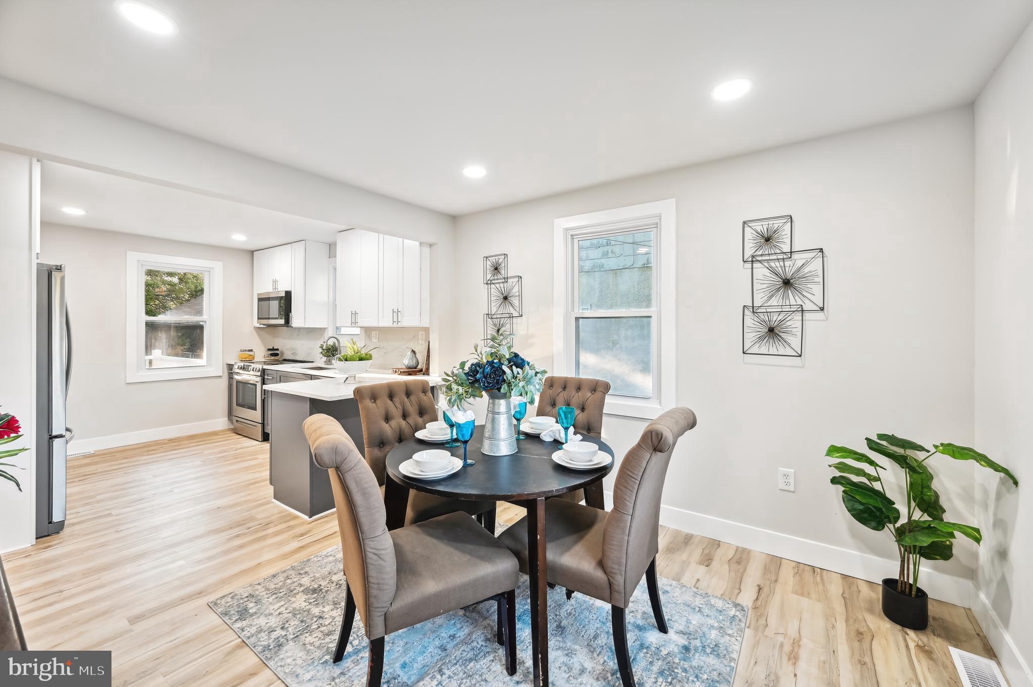 WILLIAM BORGMANN - Residential