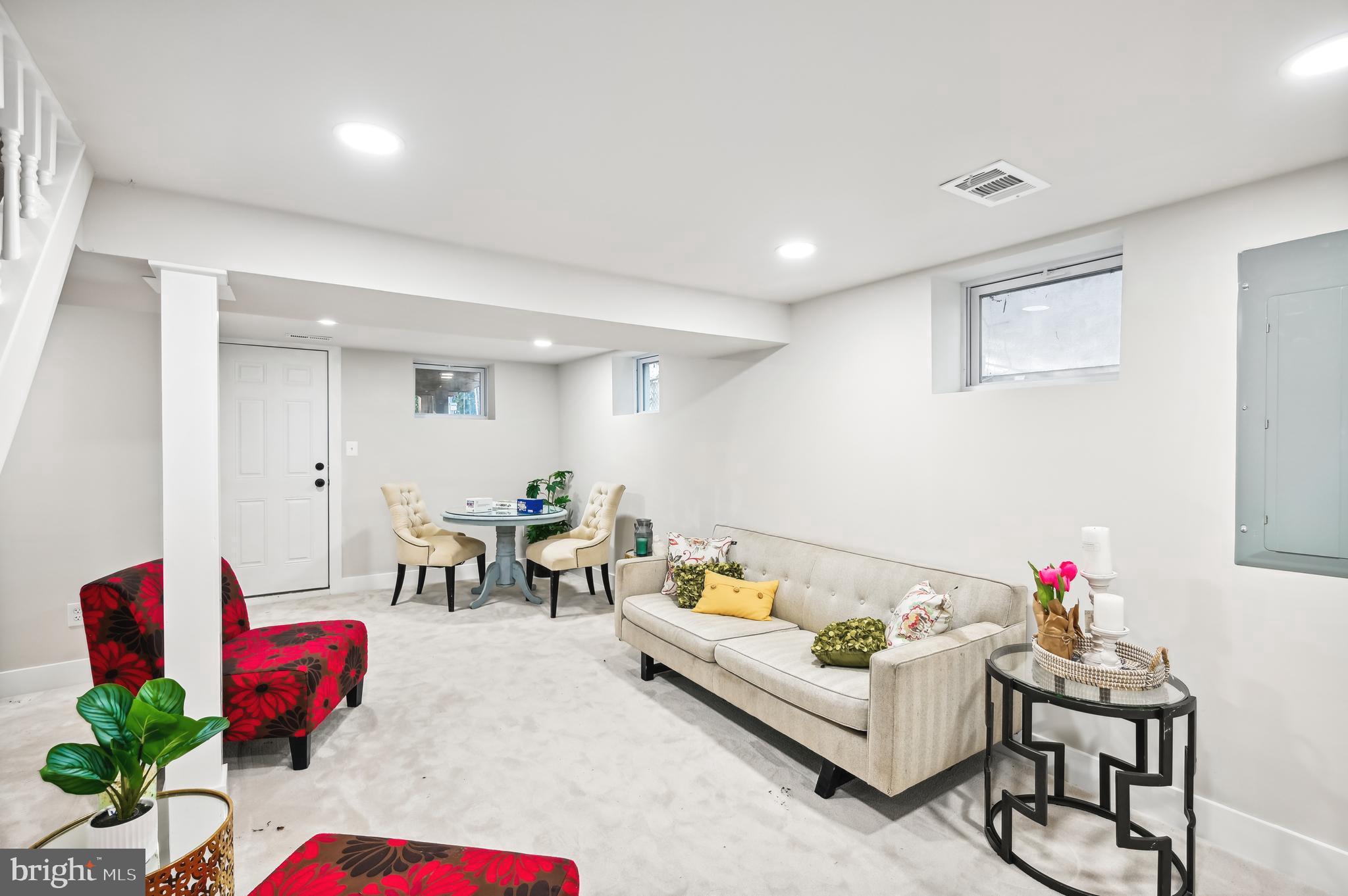 WILLIAM BORGMANN - Residential