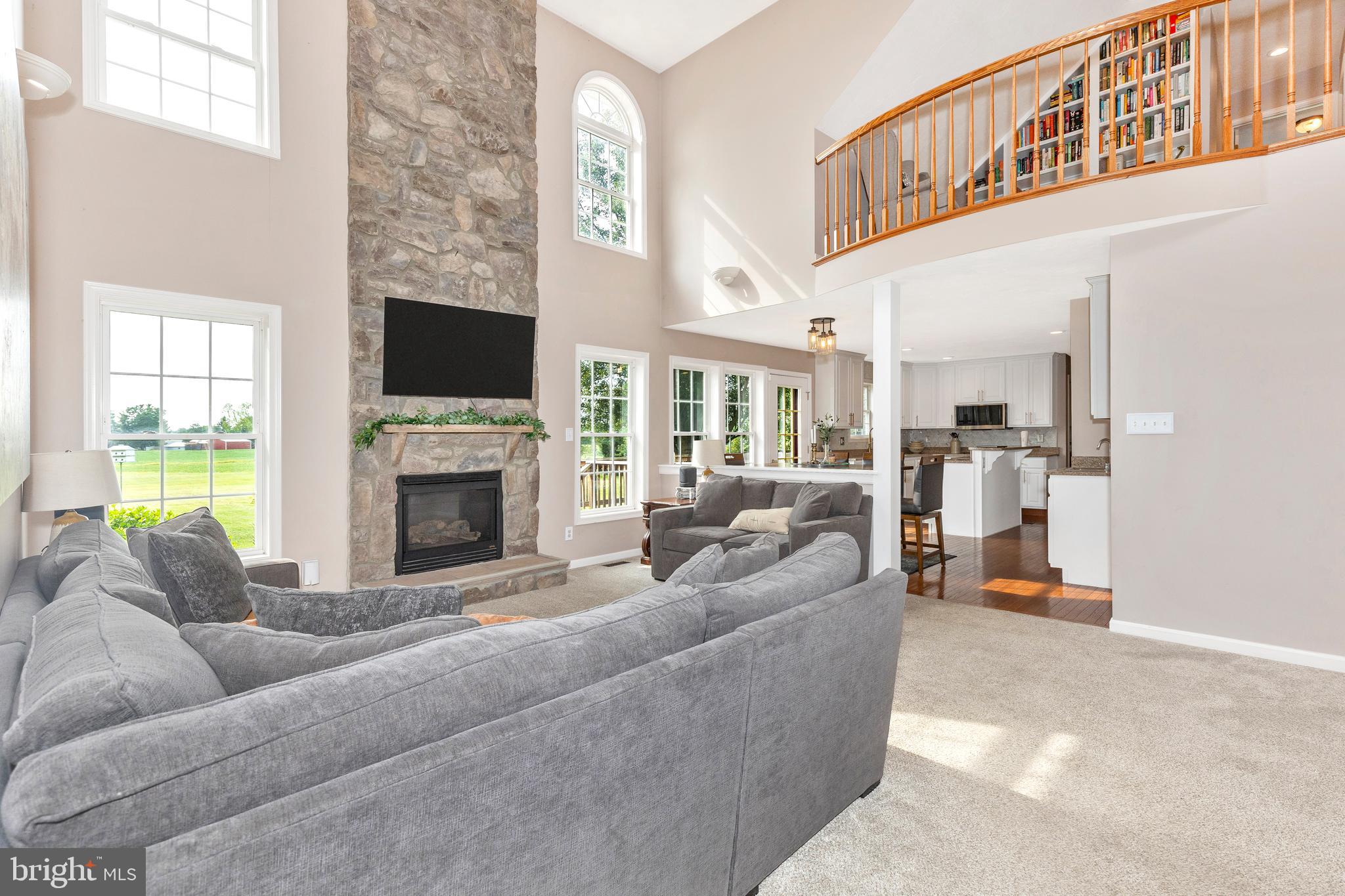 HUNTERS RIDGE - Residential