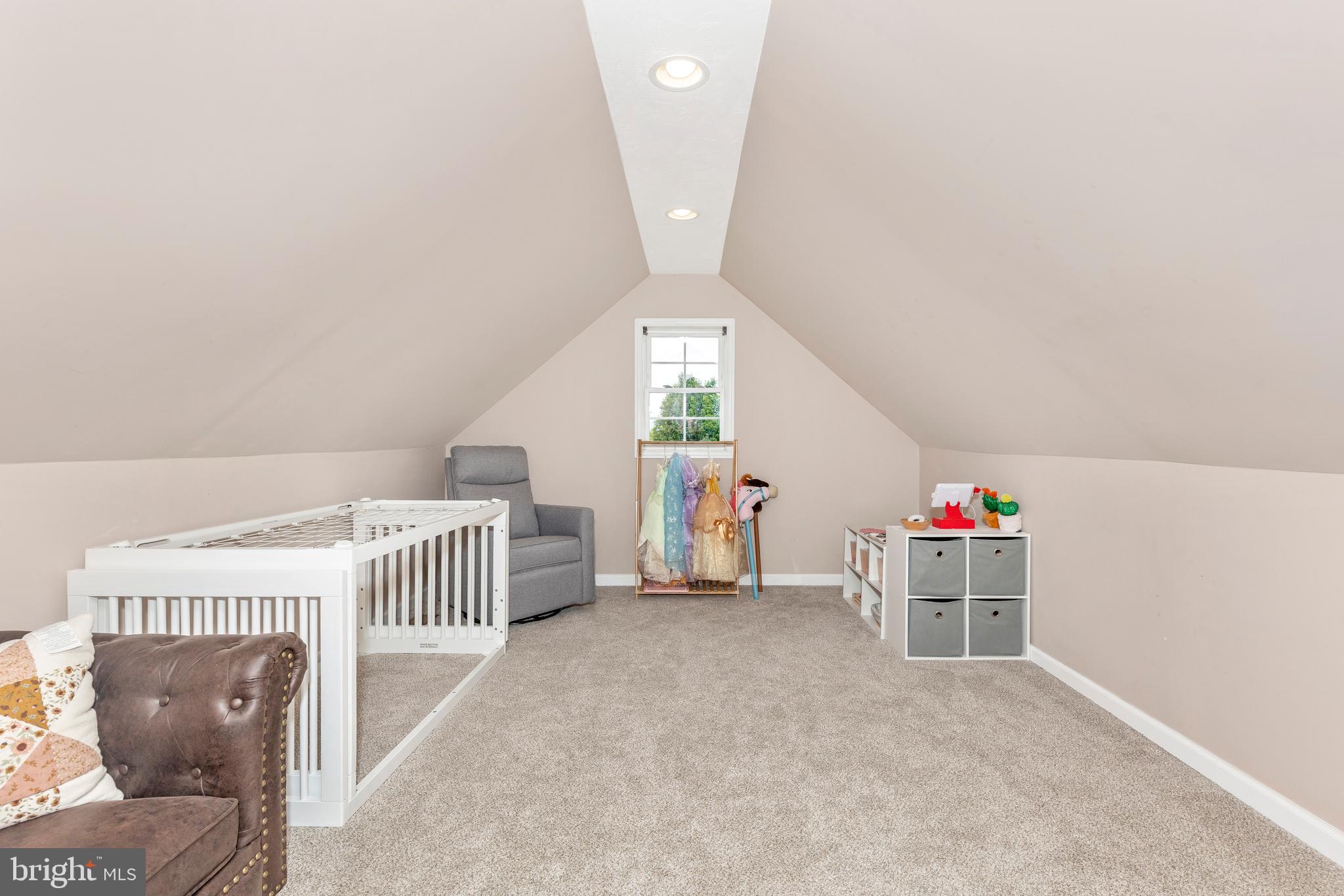 HUNTERS RIDGE - Residential