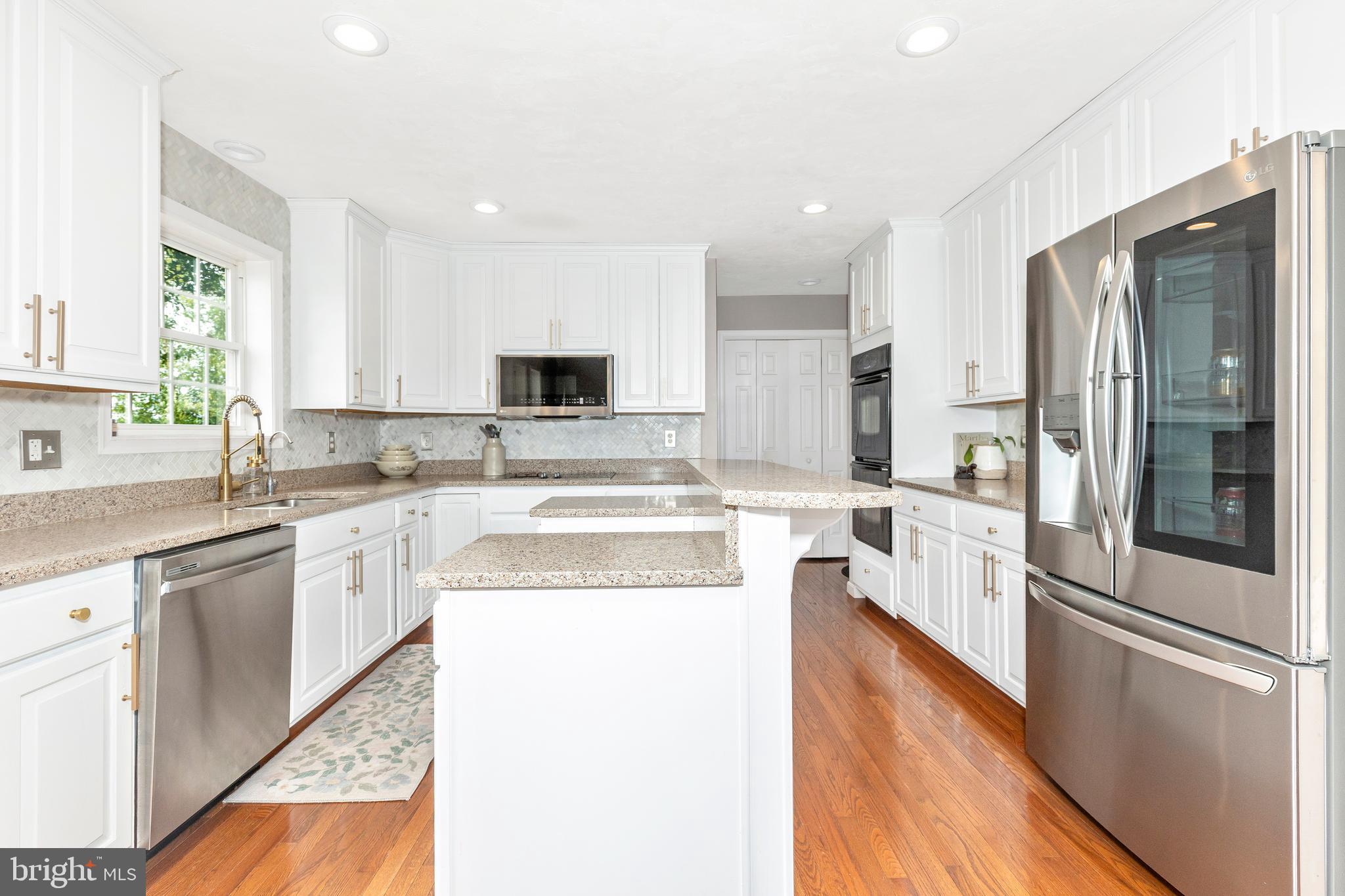 HUNTERS RIDGE - Residential