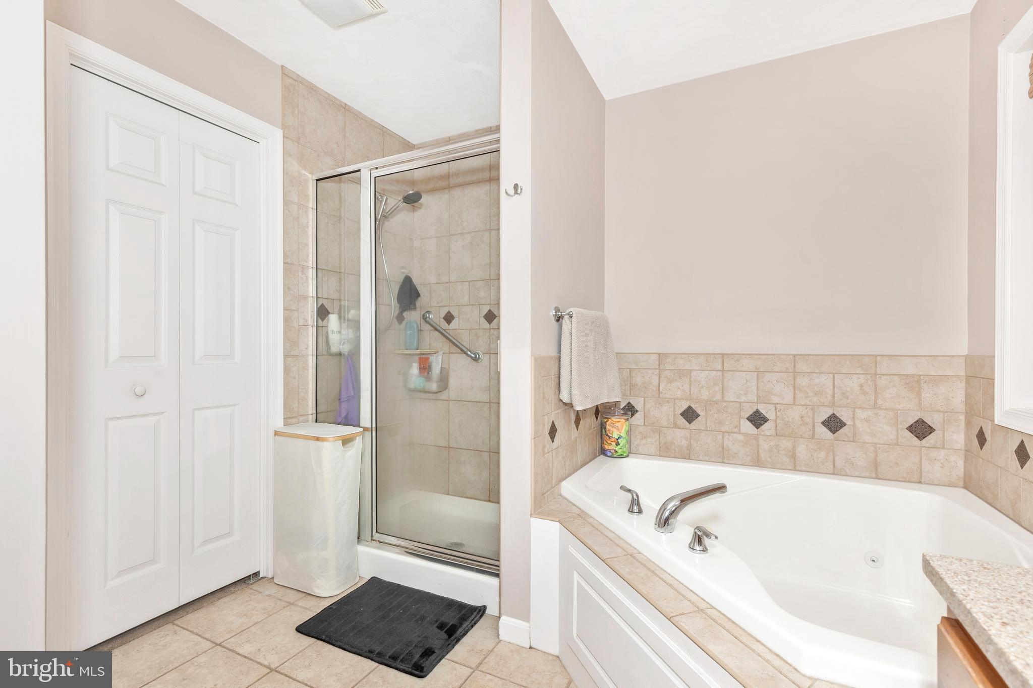 HUNTERS RIDGE - Residential