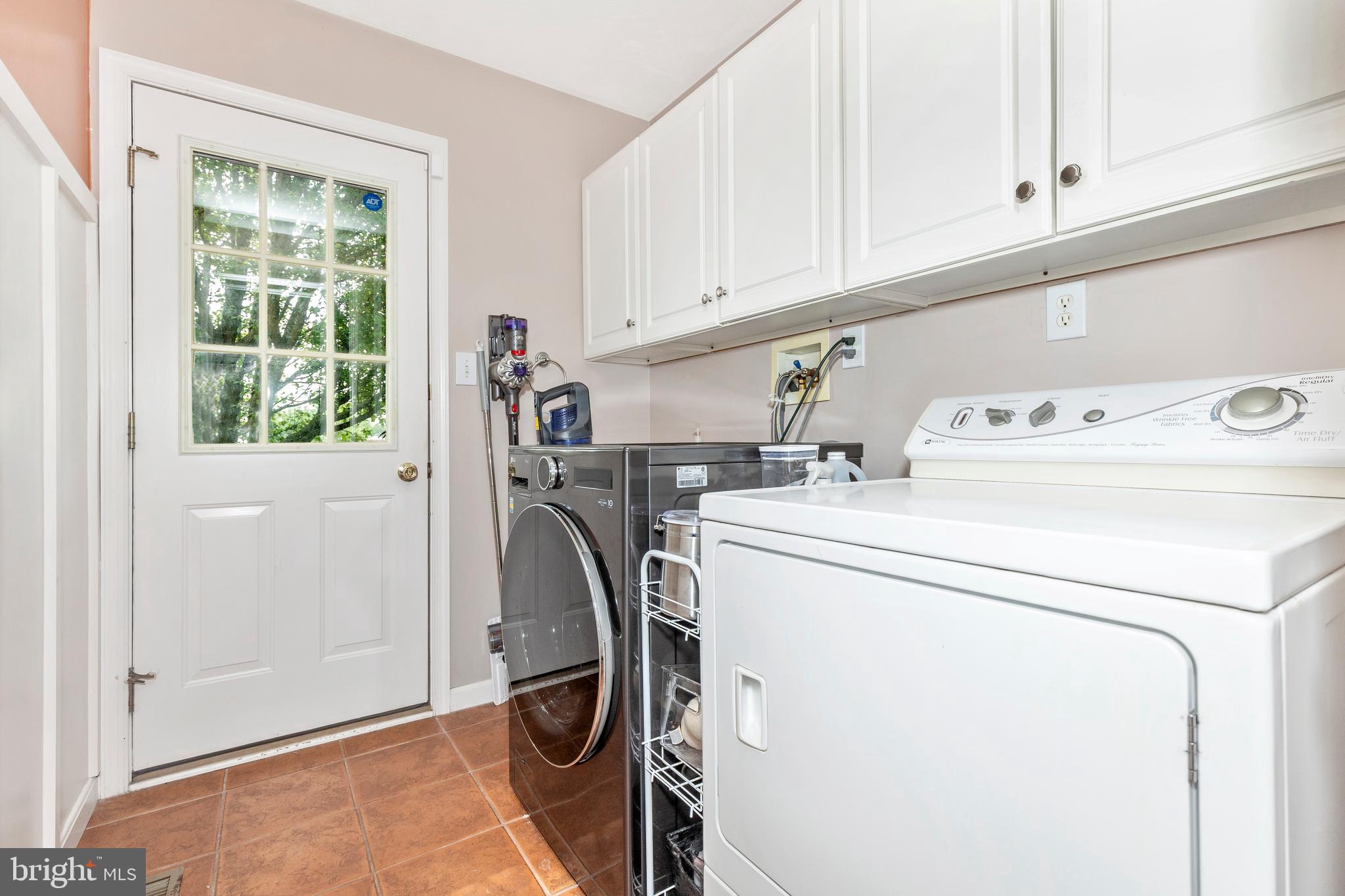 HUNTERS RIDGE - Residential