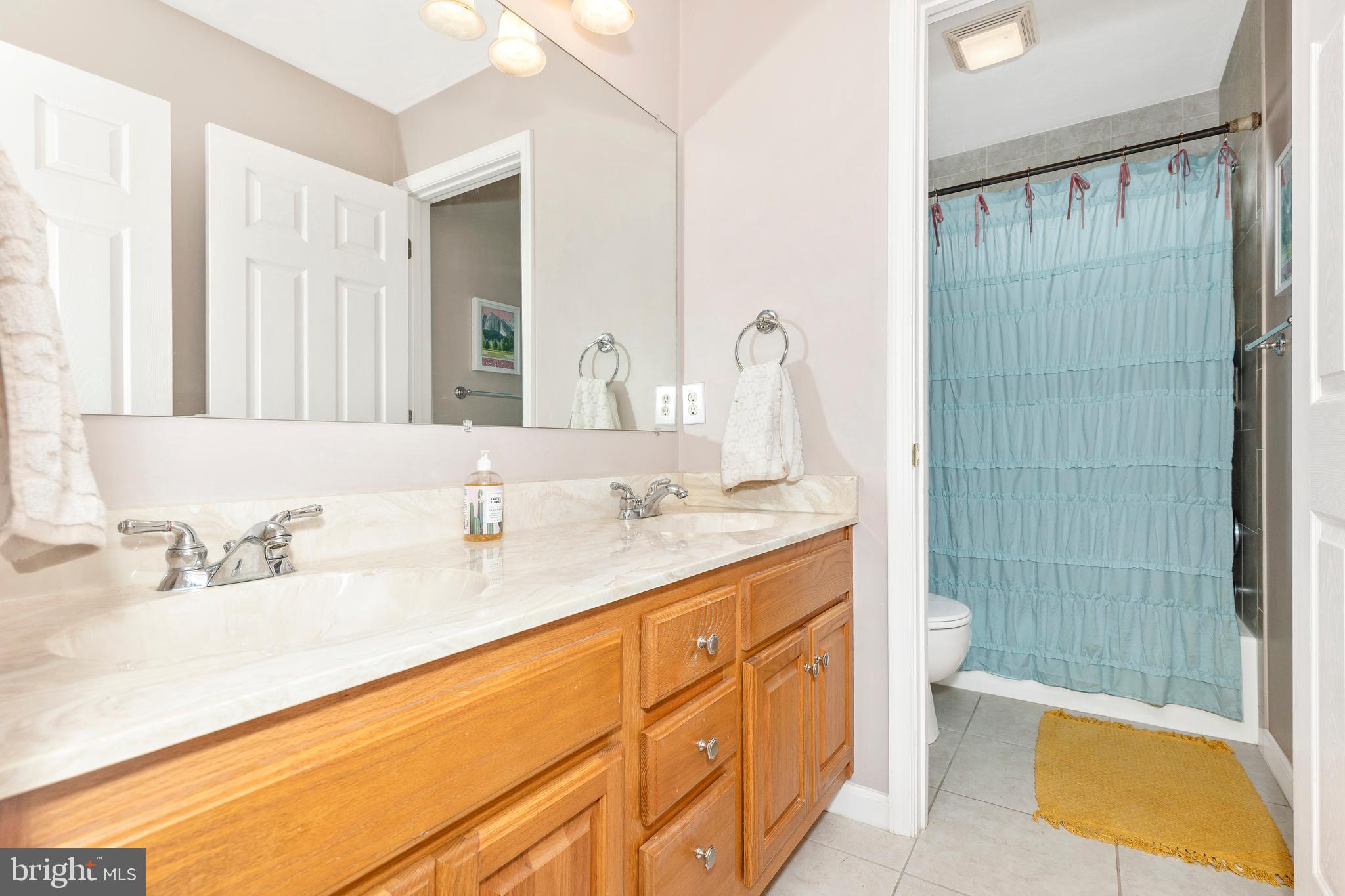 HUNTERS RIDGE - Residential