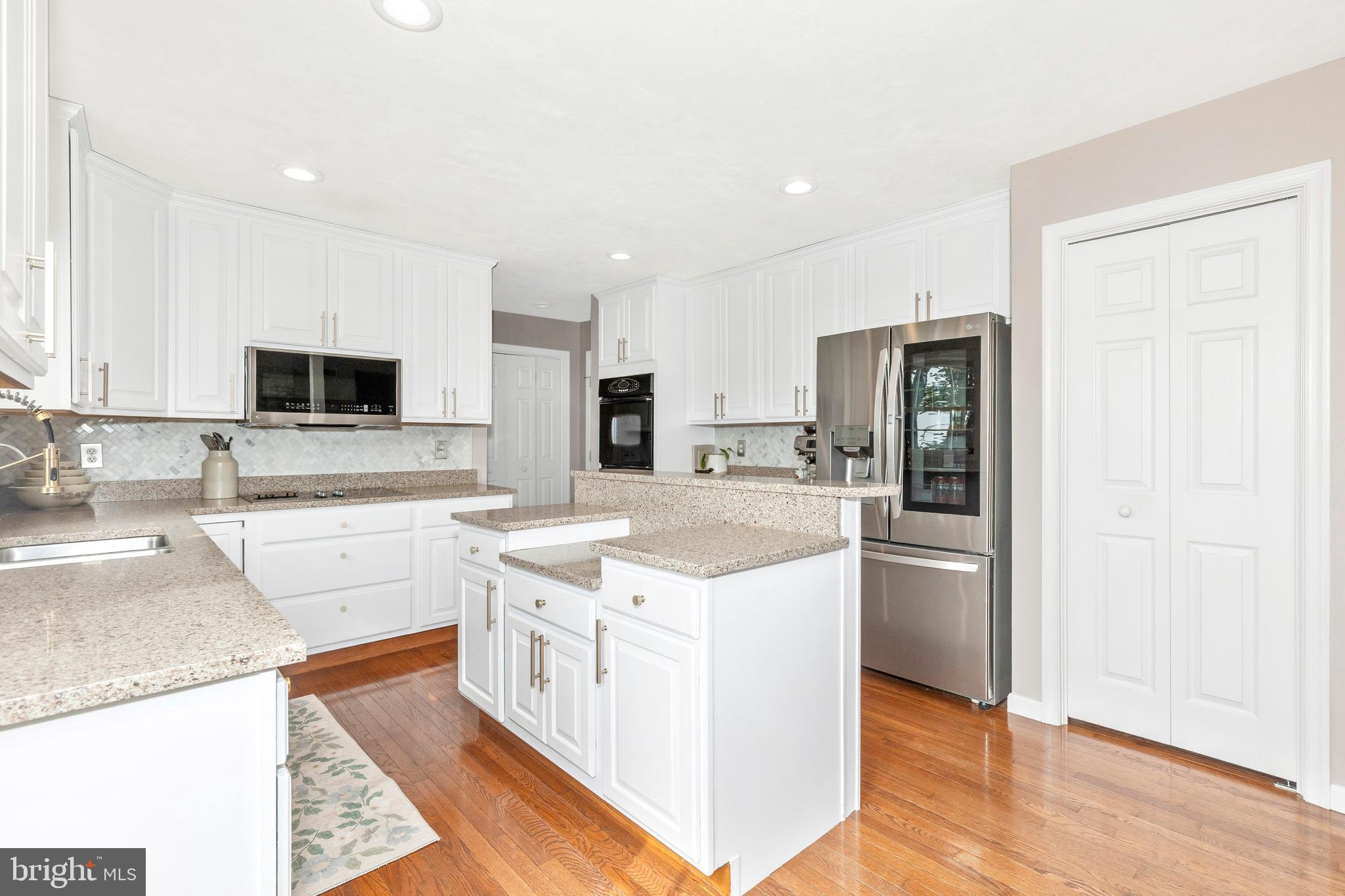 HUNTERS RIDGE - Residential