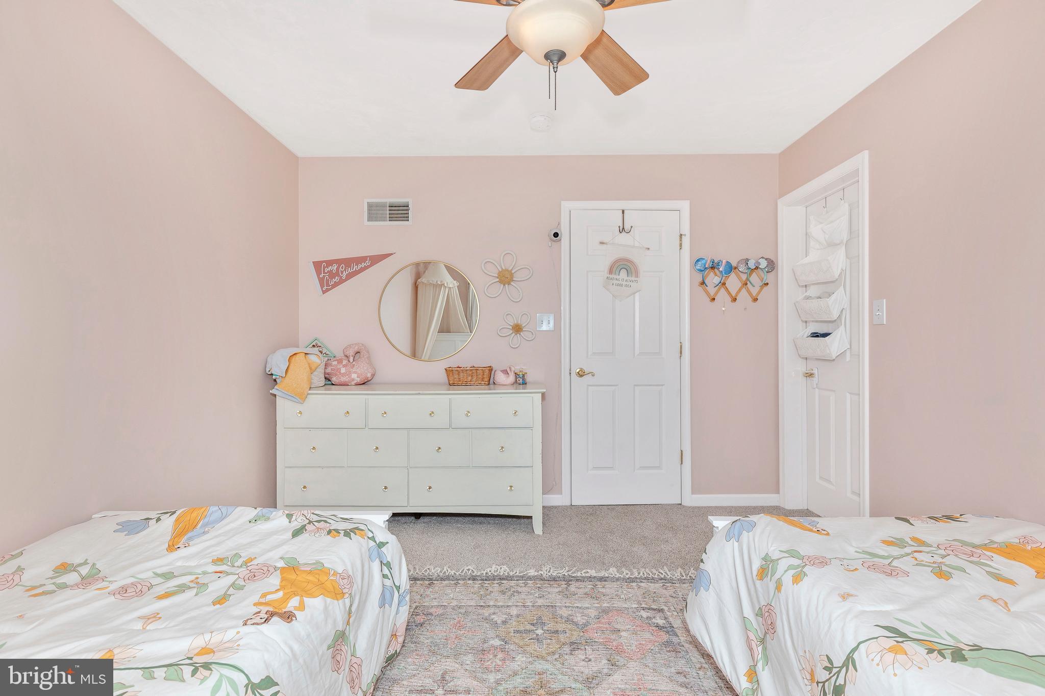 HUNTERS RIDGE - Residential