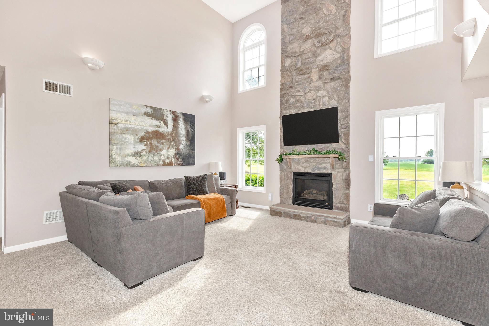 HUNTERS RIDGE - Residential