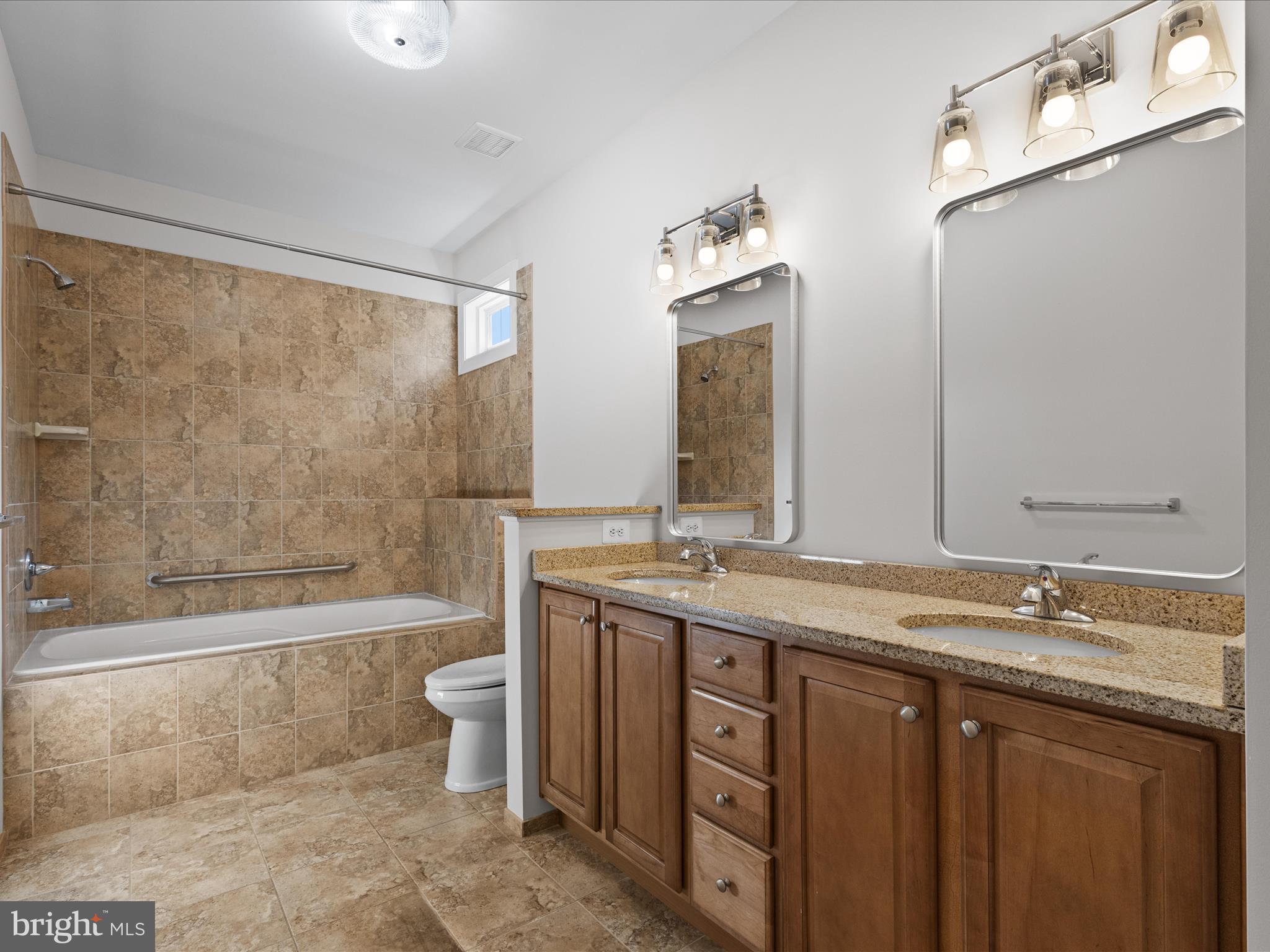 TWIN RIDGE - Residential