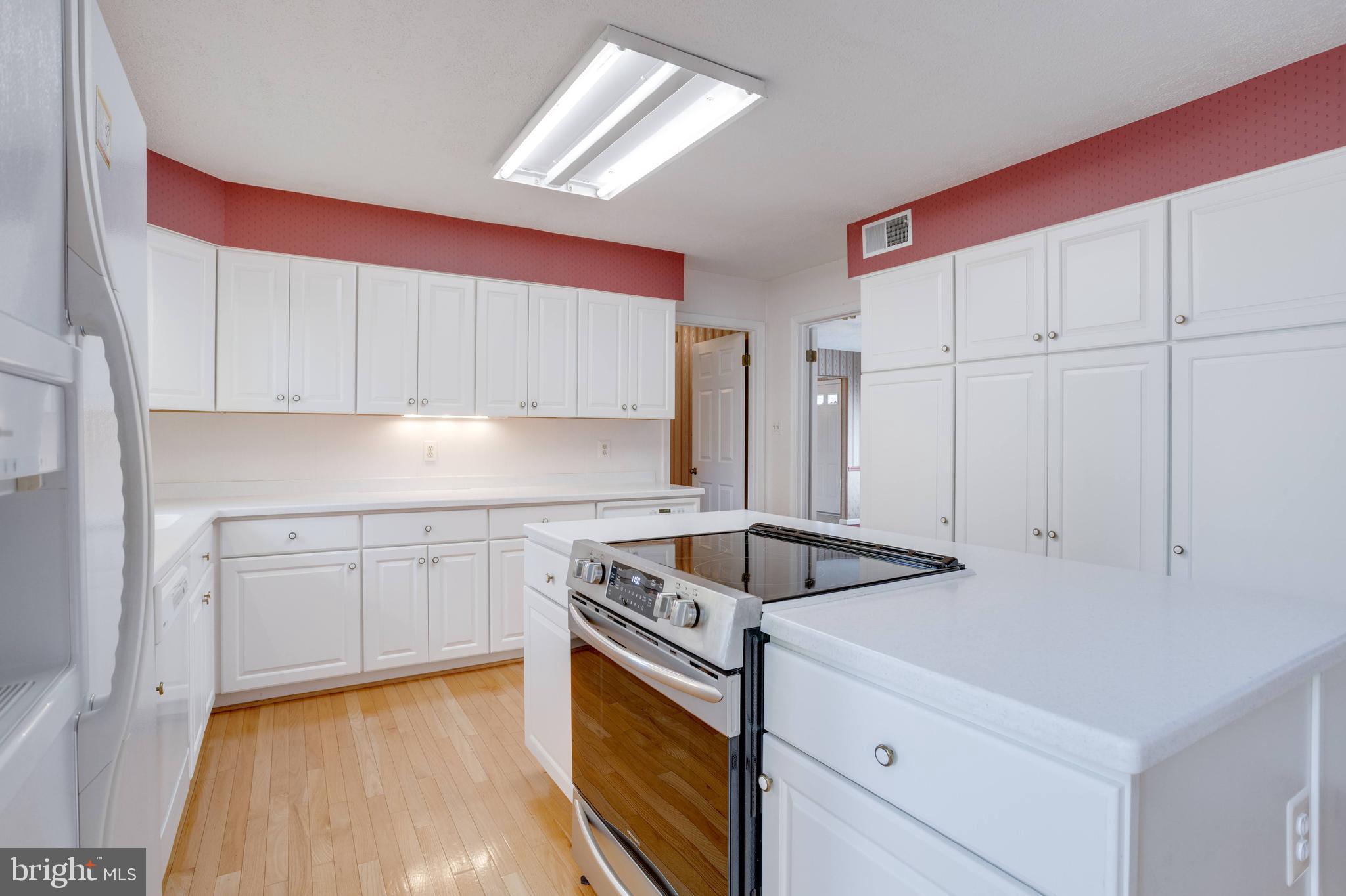 SOMERSET SOUTH - Residential