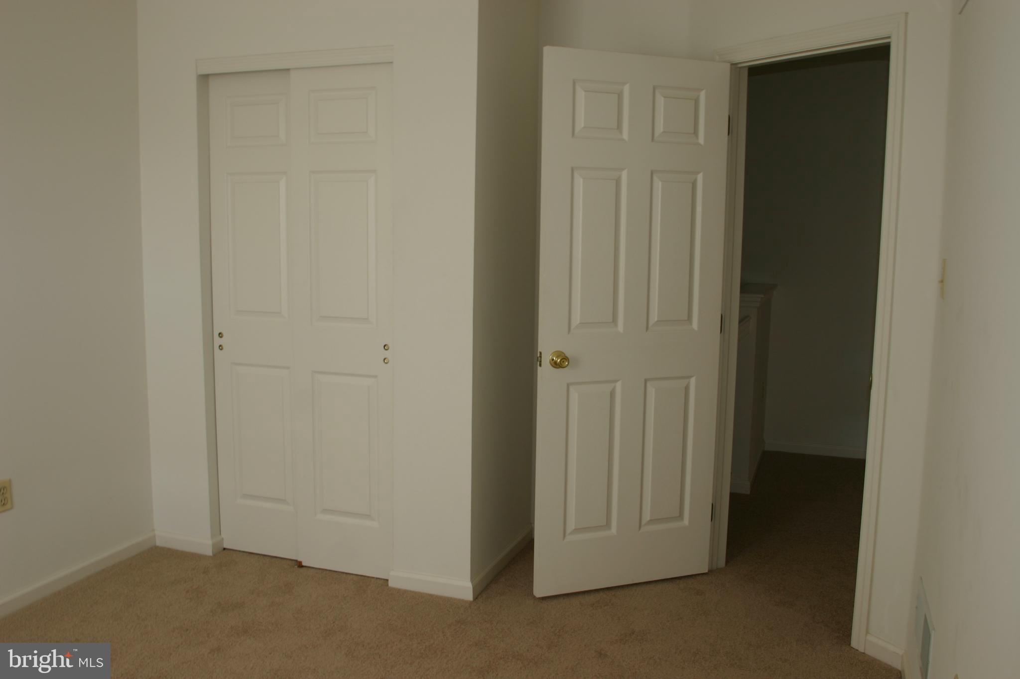 LAUREL SPRINGS - Residential Lease