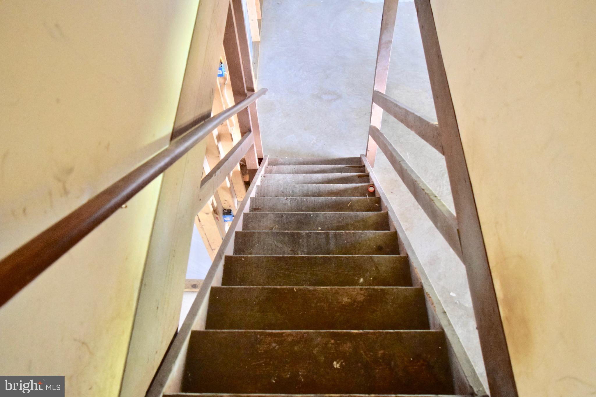 ROYAL HEIGHTS - Residential