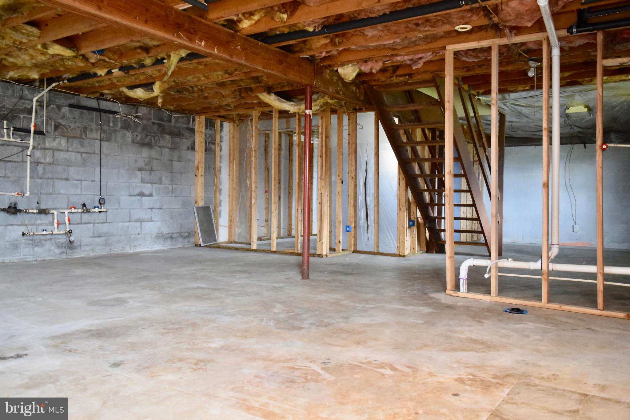 ROYAL HEIGHTS - Residential