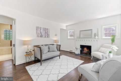 Photo of 3111 JENNINGS RD, KENSINGTON, MD 20895 (MLS # MDMC2094554)