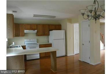 CASTINE - Residential Lease