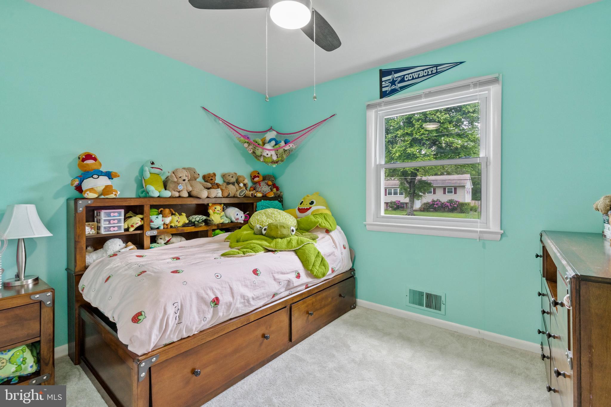 HAYFIELD FARM - Residential