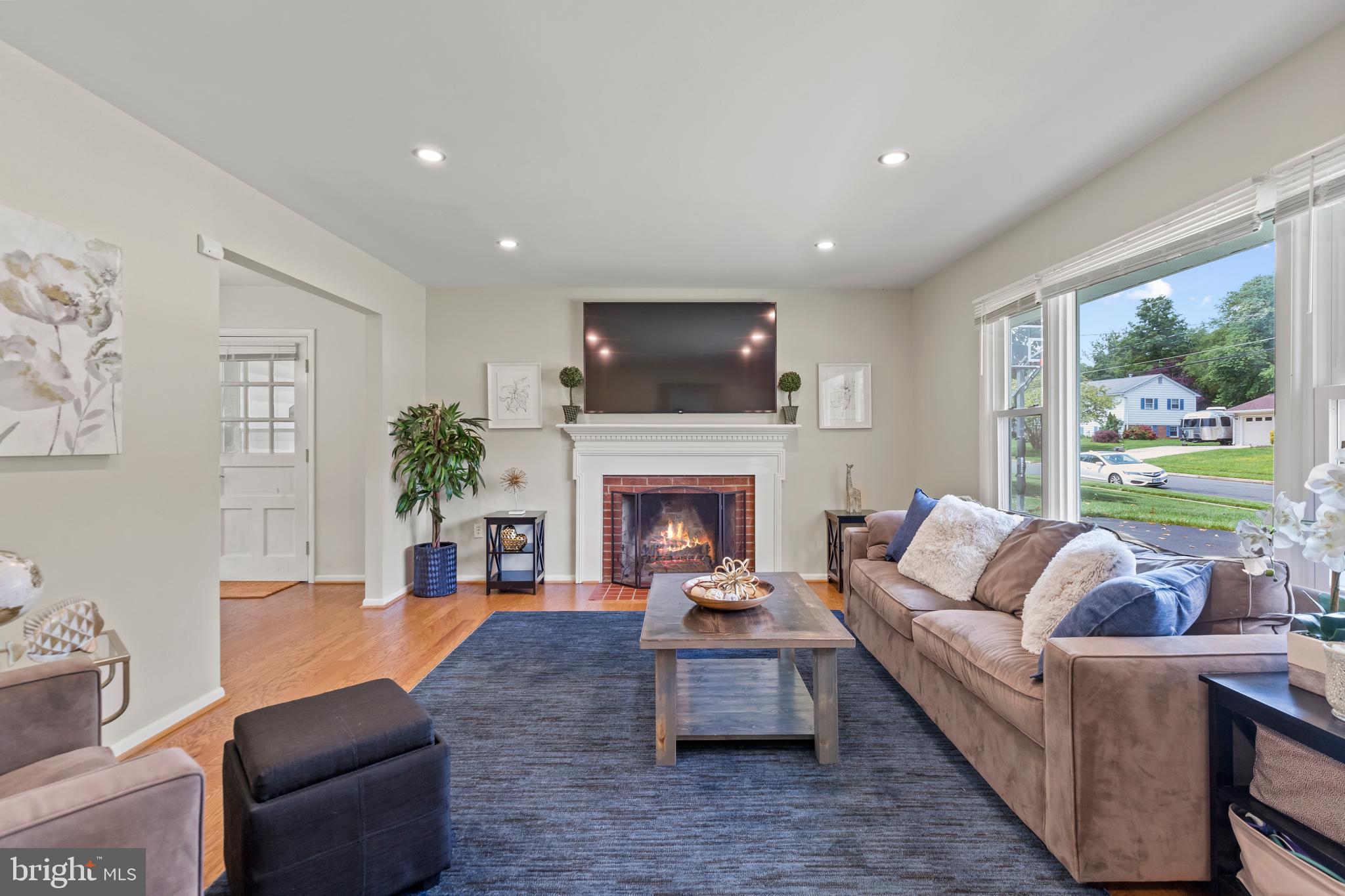 HAYFIELD FARM - Residential