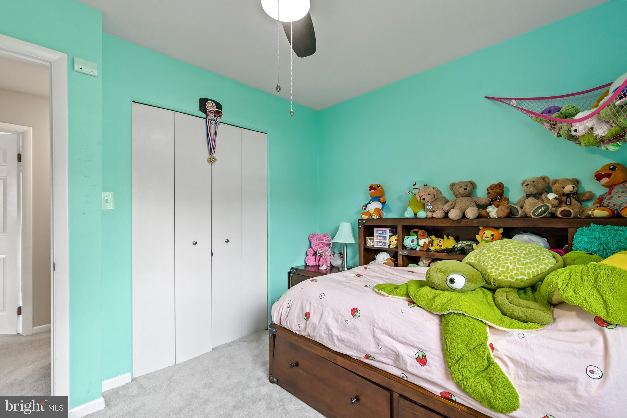 HAYFIELD FARM - Residential